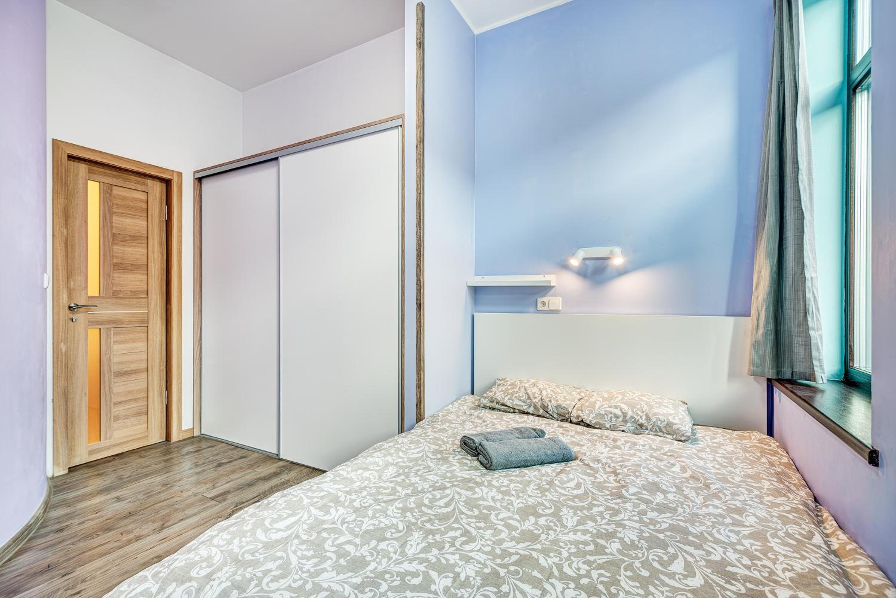 SAUNA 4 bedrooms Apartment with Parking