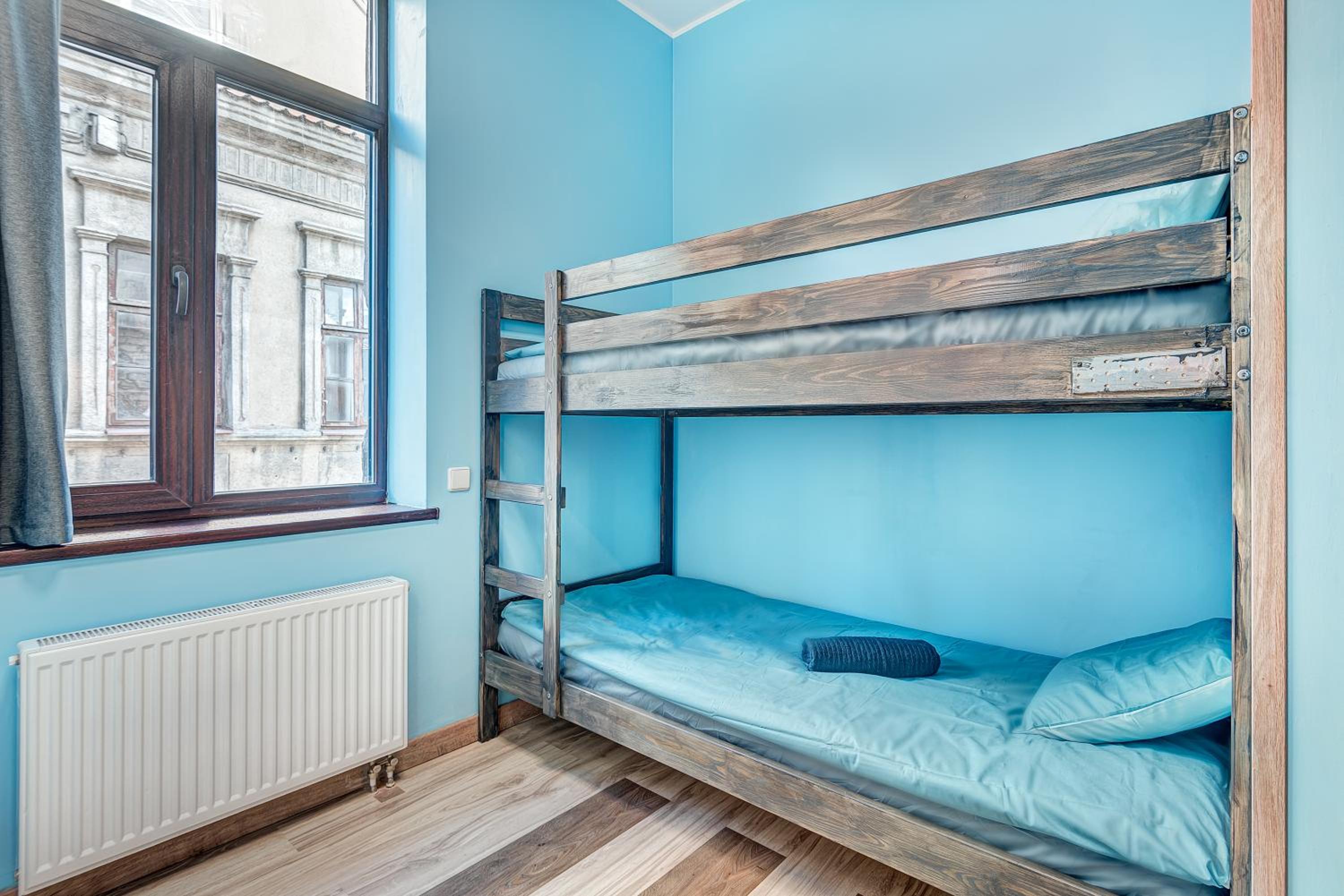 SAUNA 4 bedrooms Apartment with Parking
