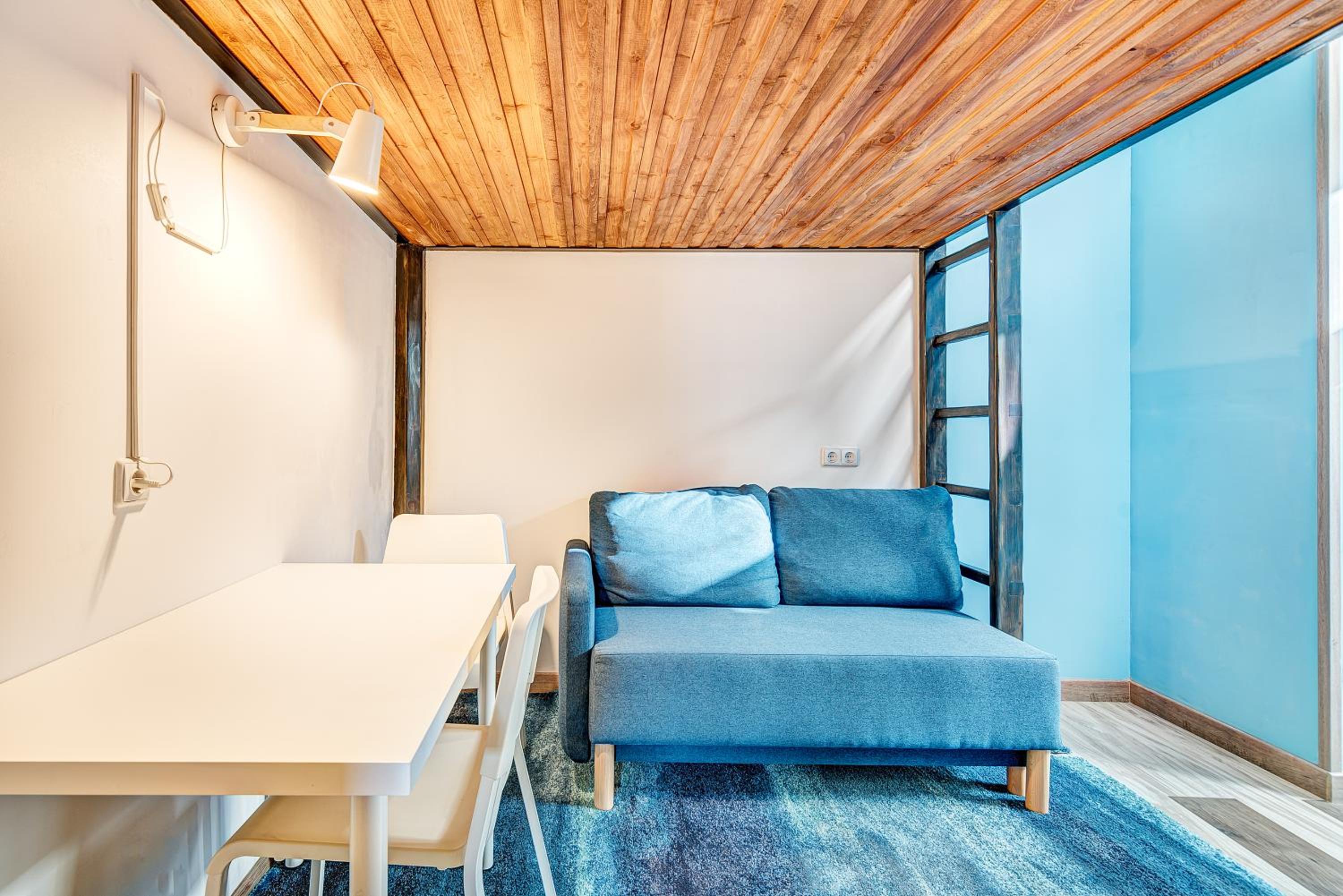 SAUNA 4 bedrooms Apartment with Parking