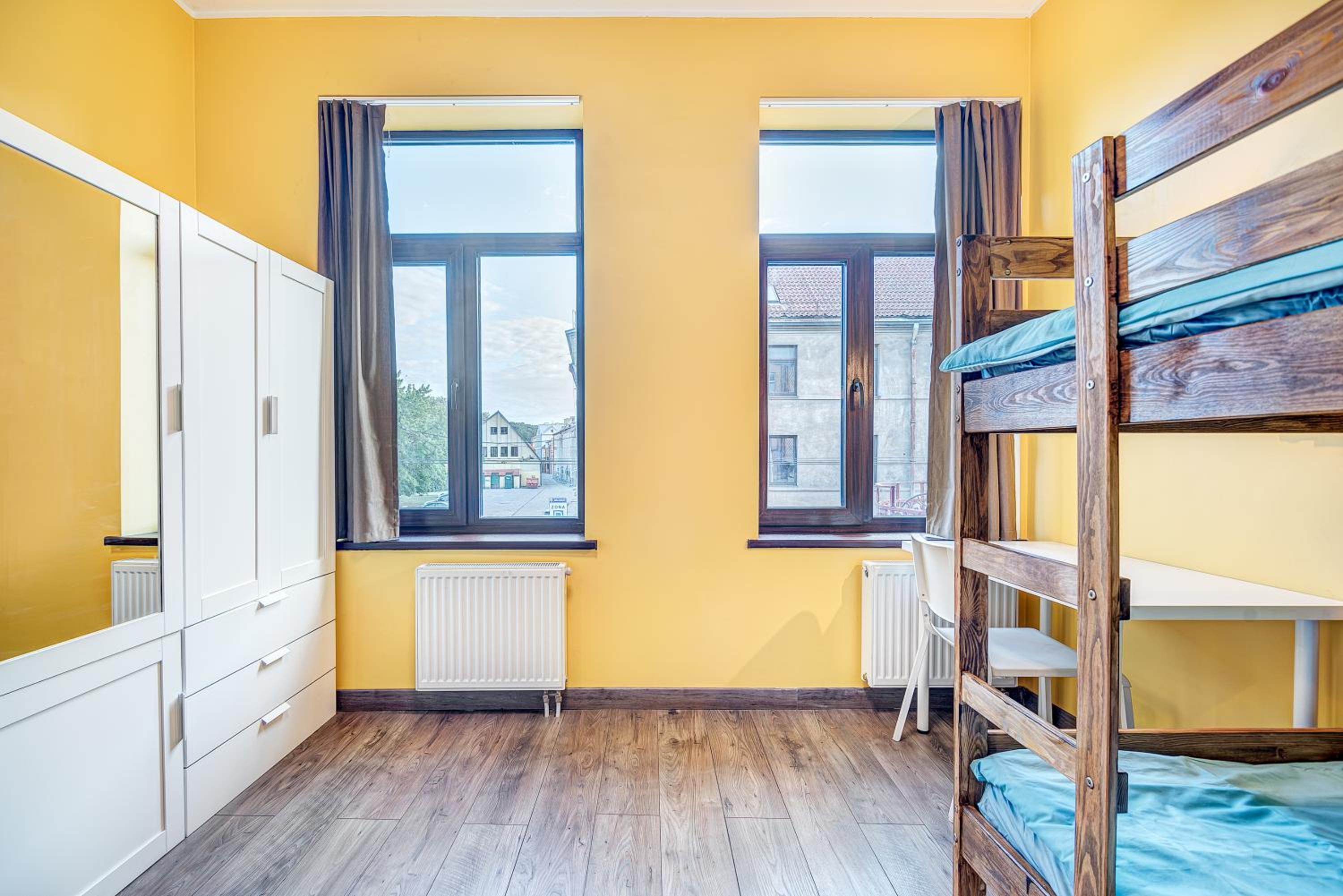 SAUNA 4 bedrooms Apartment with Parking