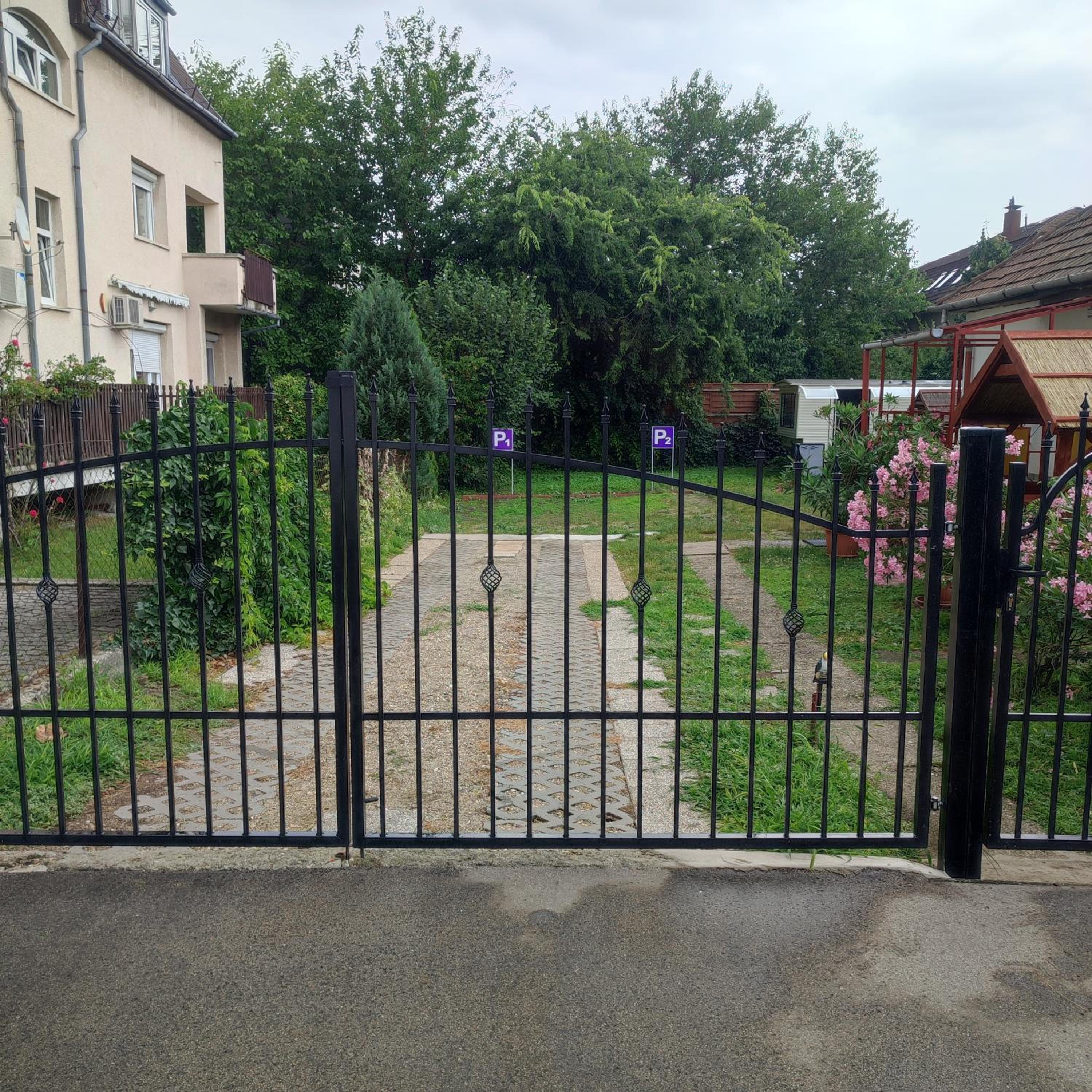 Photo 12