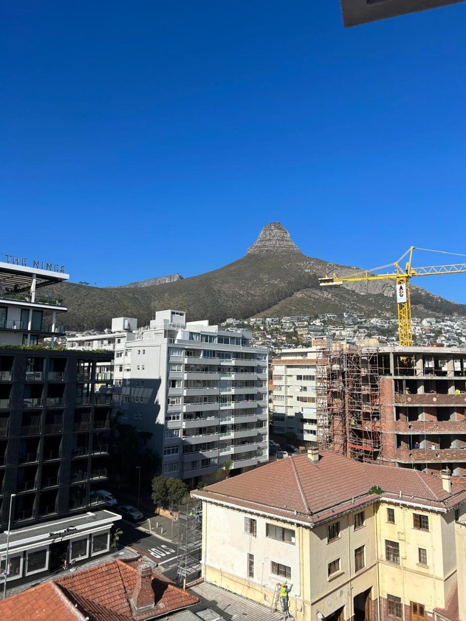 Seapoint Flamingo Apartment - Mountain View view 5