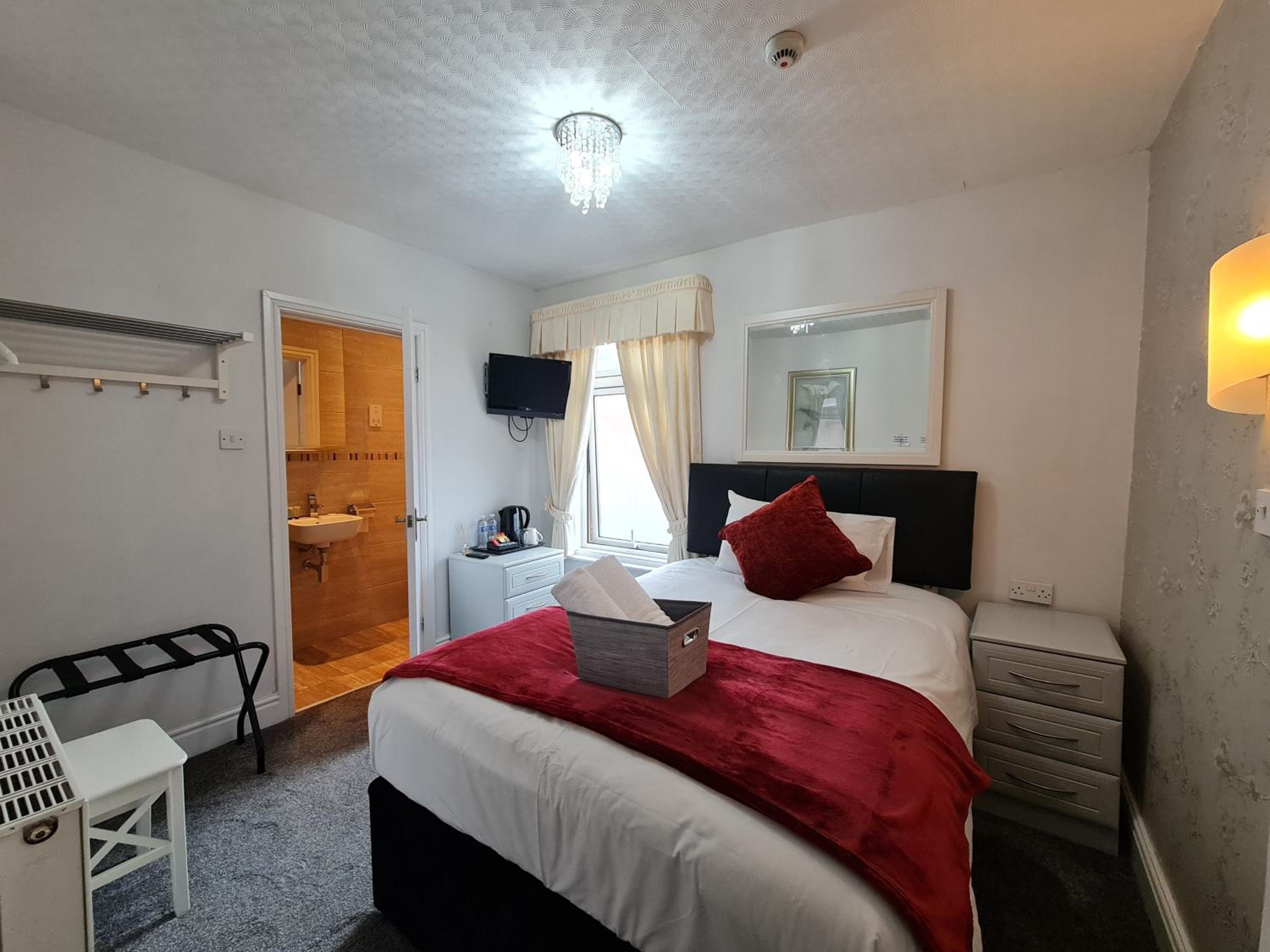 Southport Vacations - Clifton Villa - Southport - Property Image 37