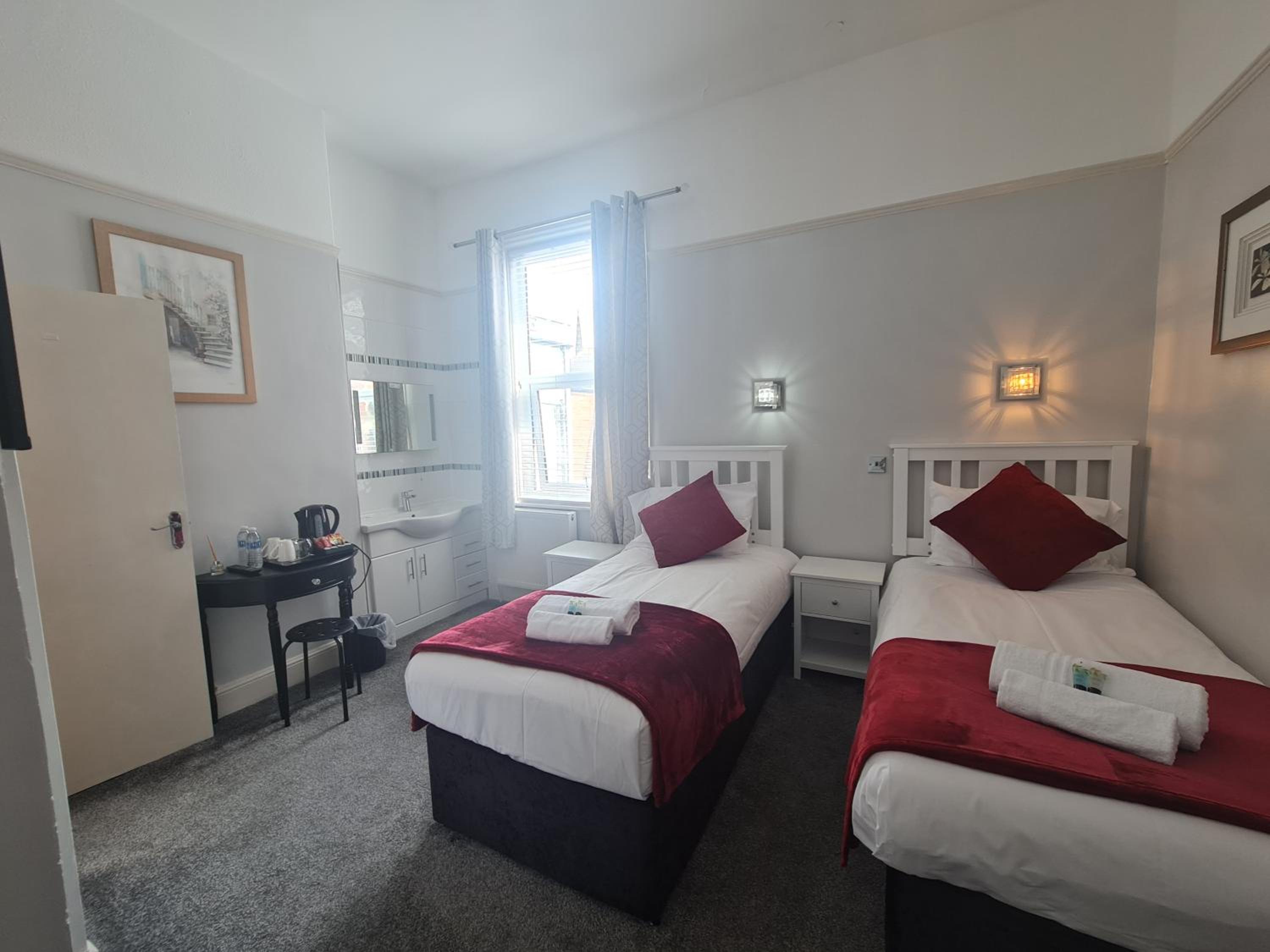 Southport Vacations - Clifton Villa - Southport - Property Image 28
