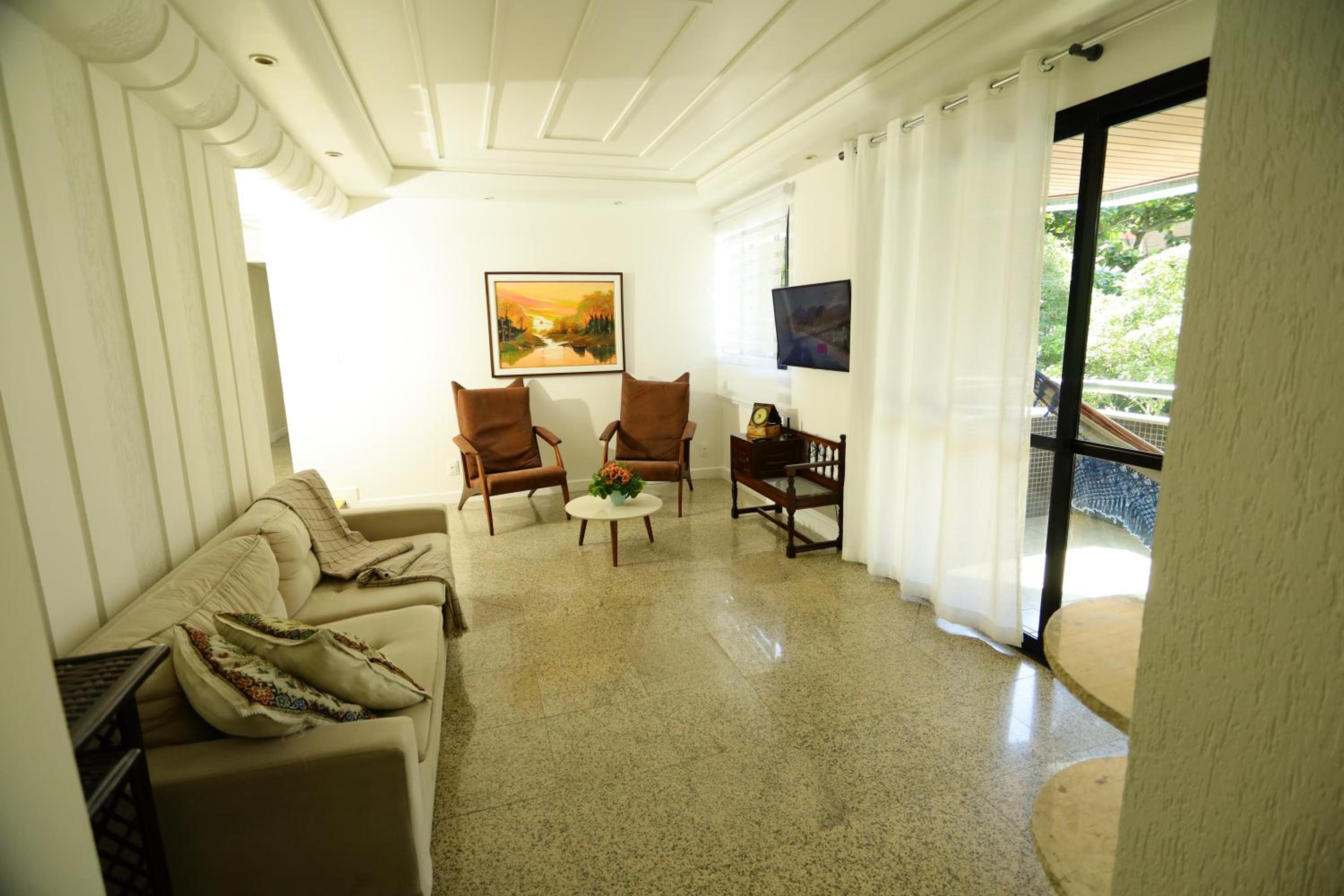 Conforto e localização privilegiada na Pituba