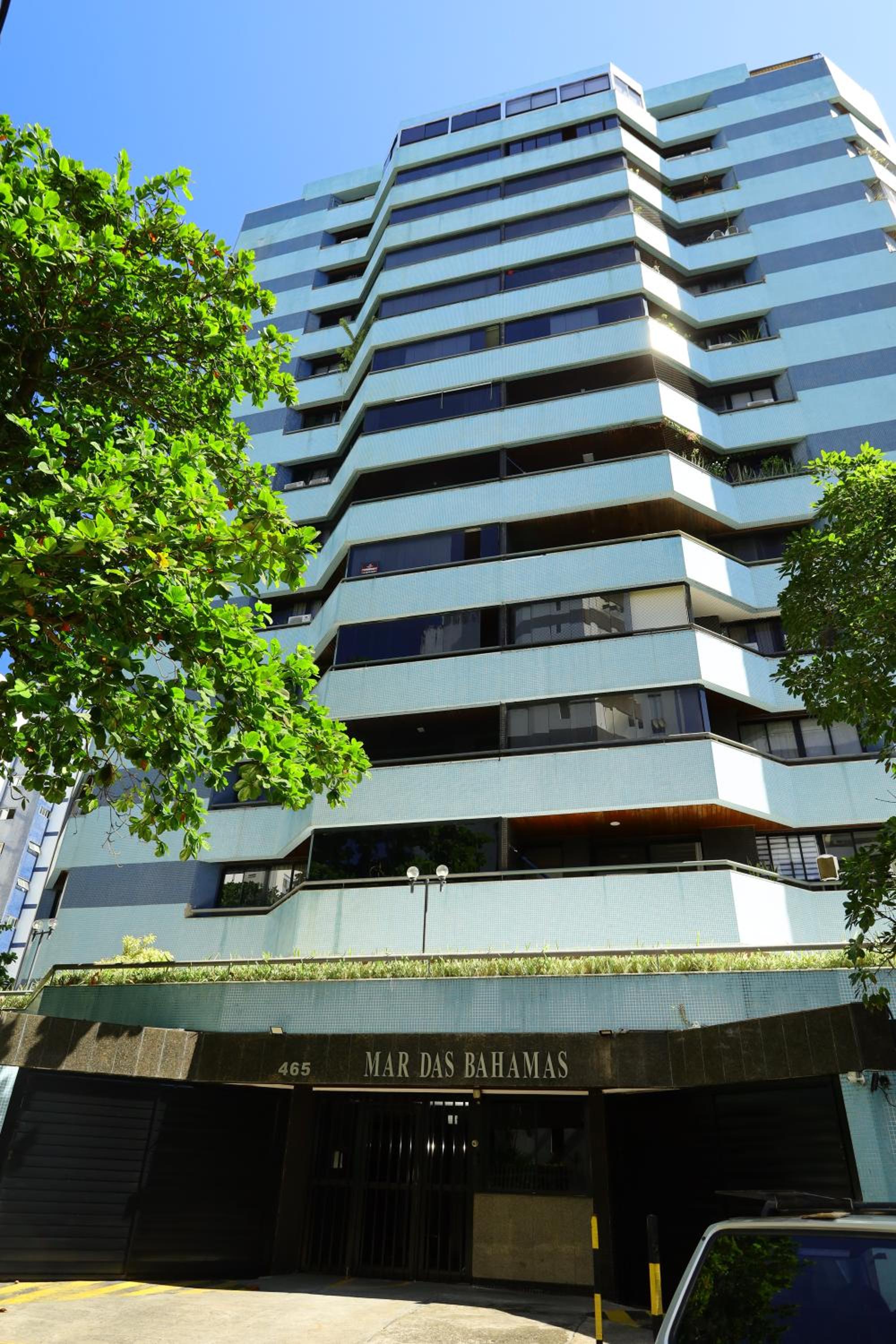 Conforto e localização privilegiada na Pituba
