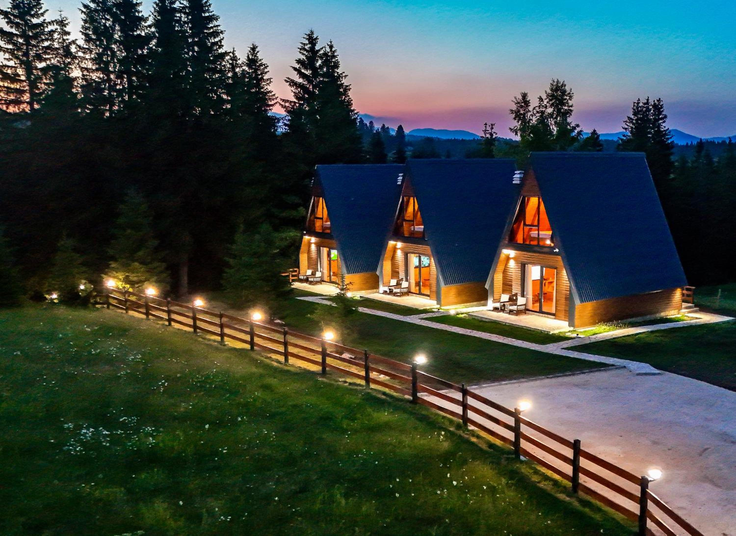 Villas Chardak