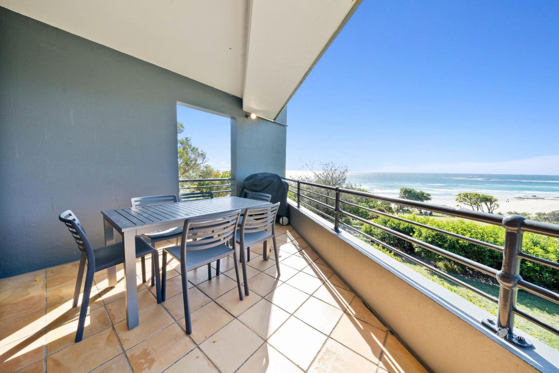 Mintee 1 by Discover Stradbroke