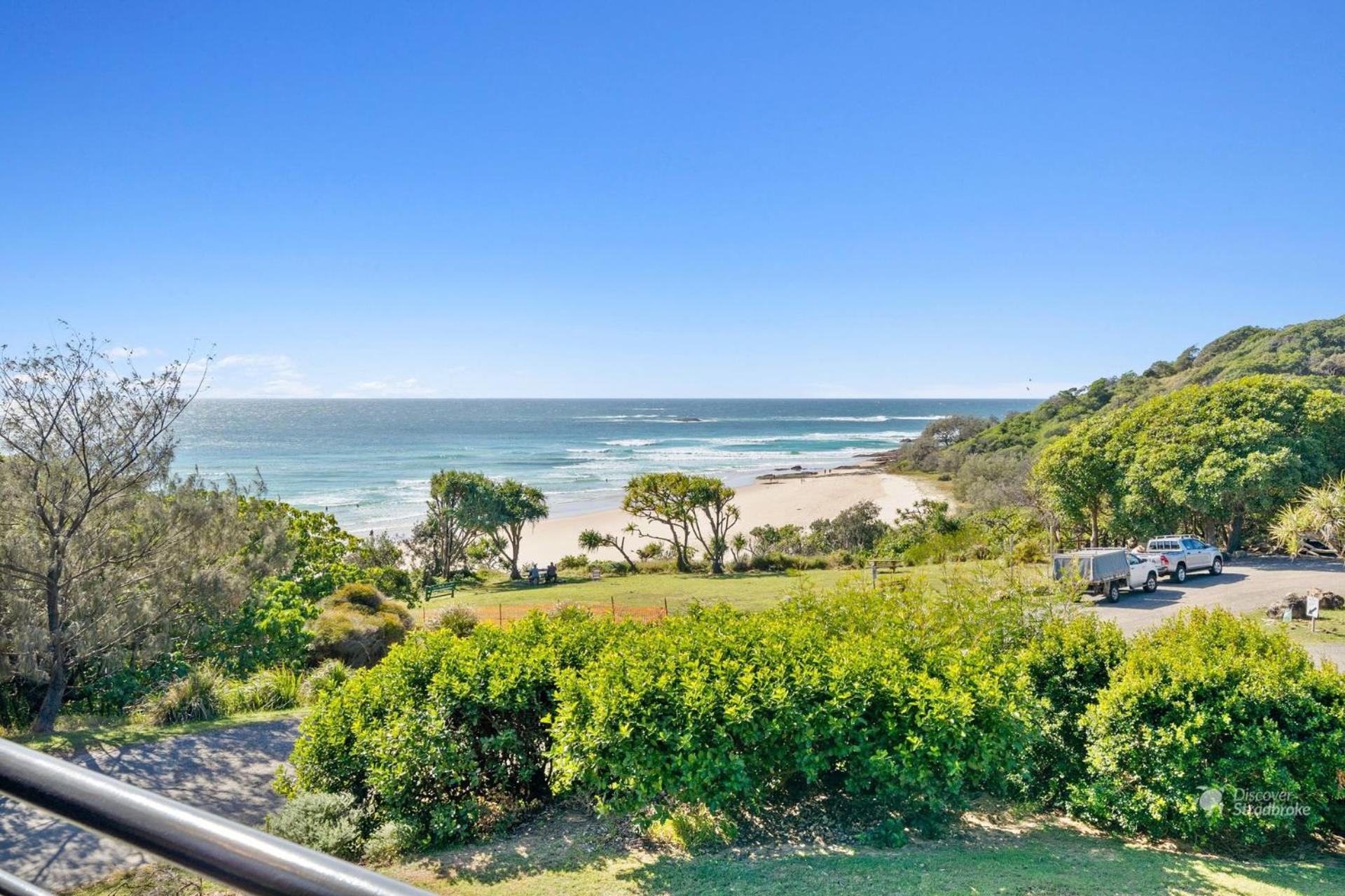 Mintee 1 by Discover Stradbroke