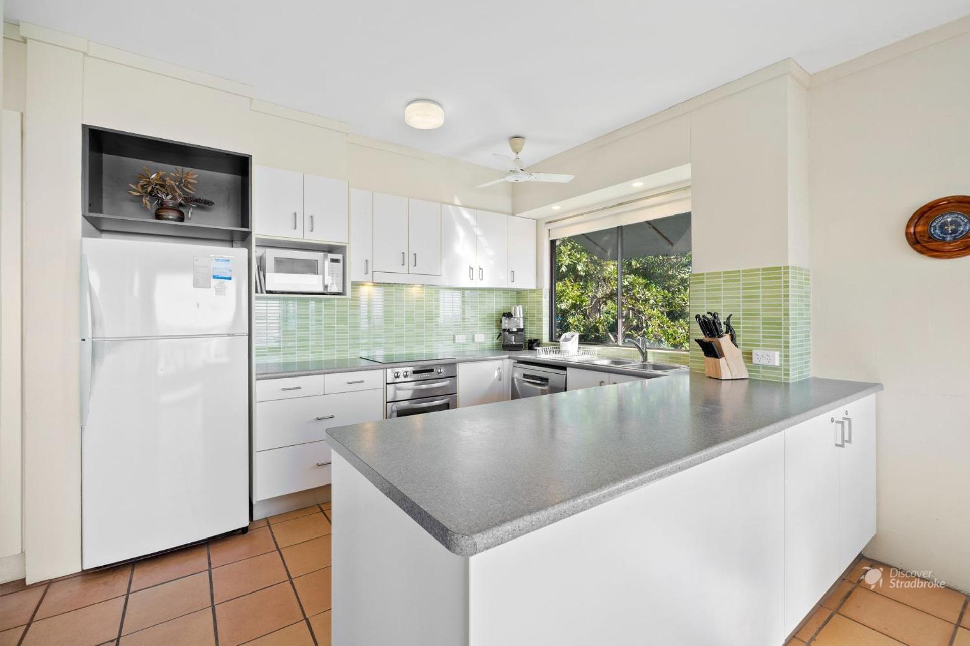 Mintee 1 by Discover Stradbroke