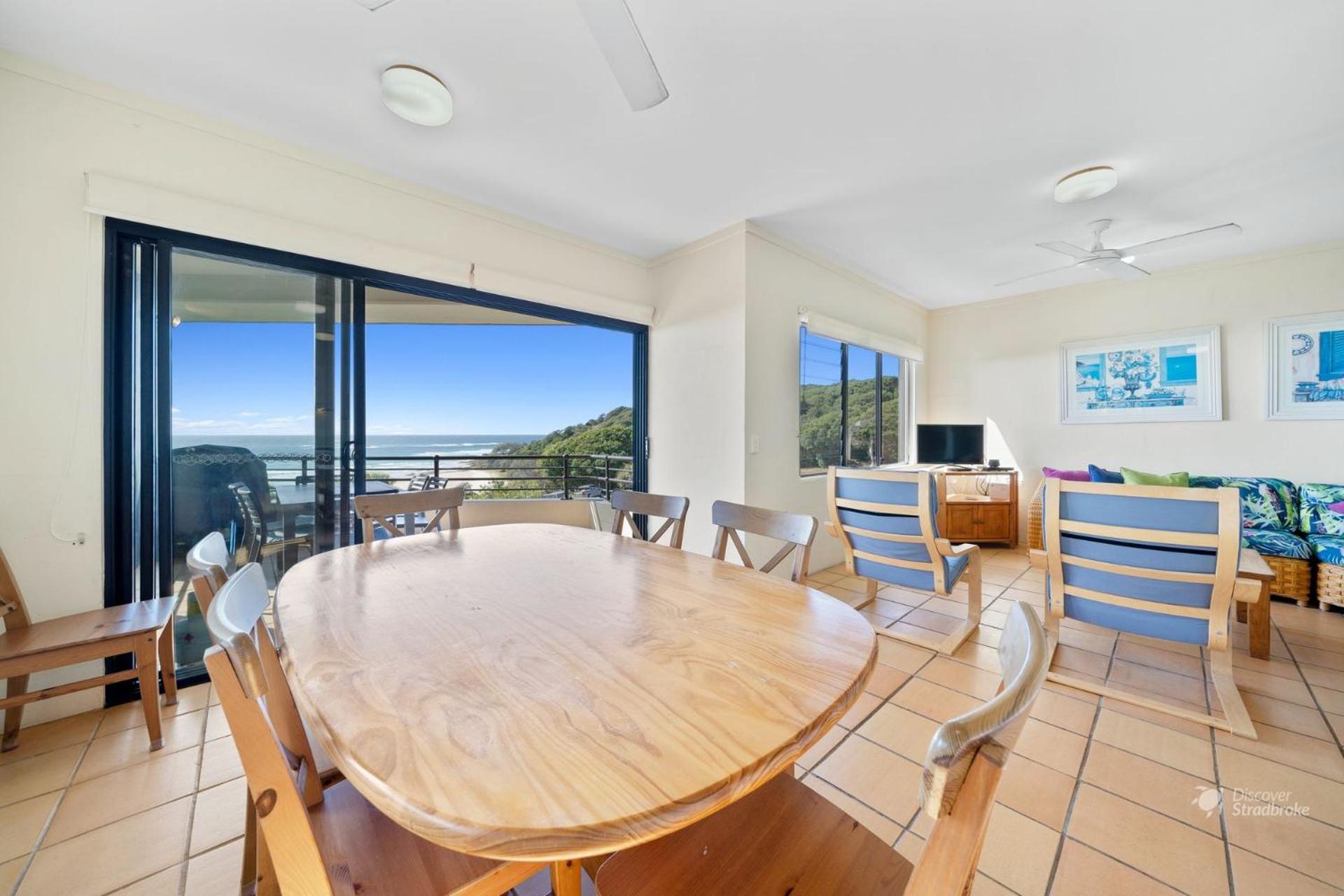 Mintee 1 by Discover Stradbroke
