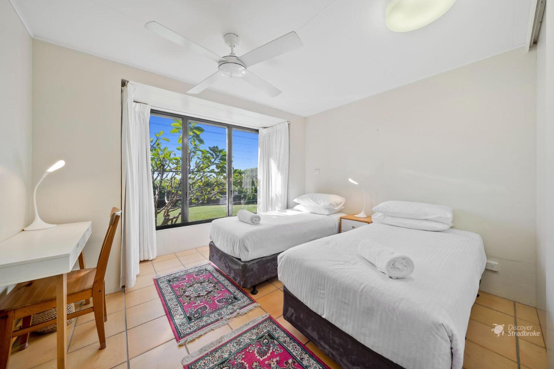 Mintee 1 by Discover Stradbroke