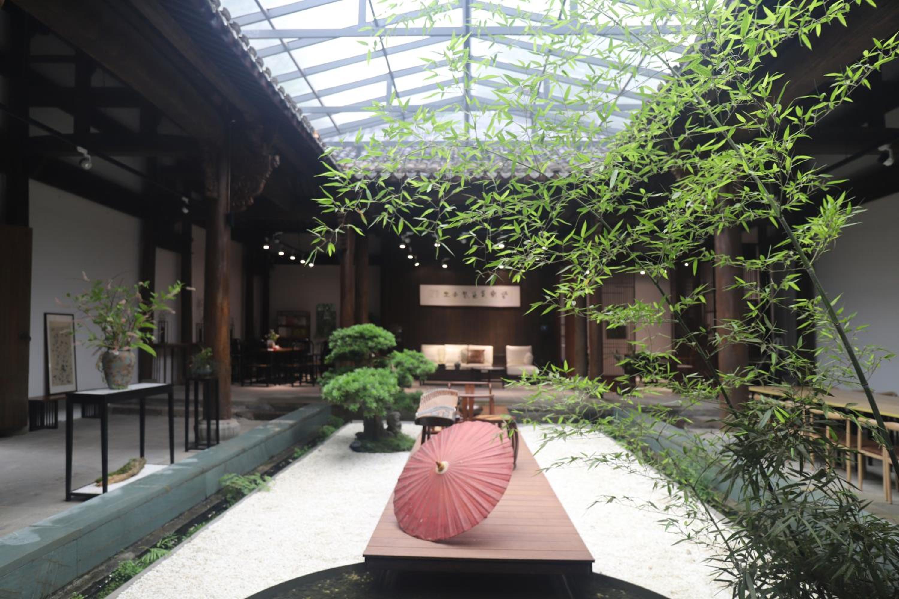 Quzhou Huangwai B&B