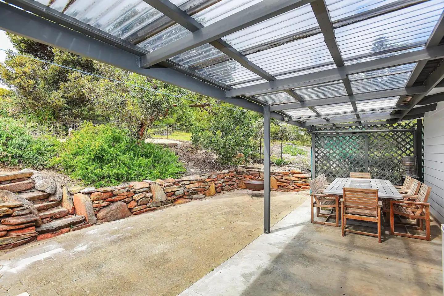 Port Elliot Coastal Cottage - 18 Handby Street,Port Elliot, No Linen Included