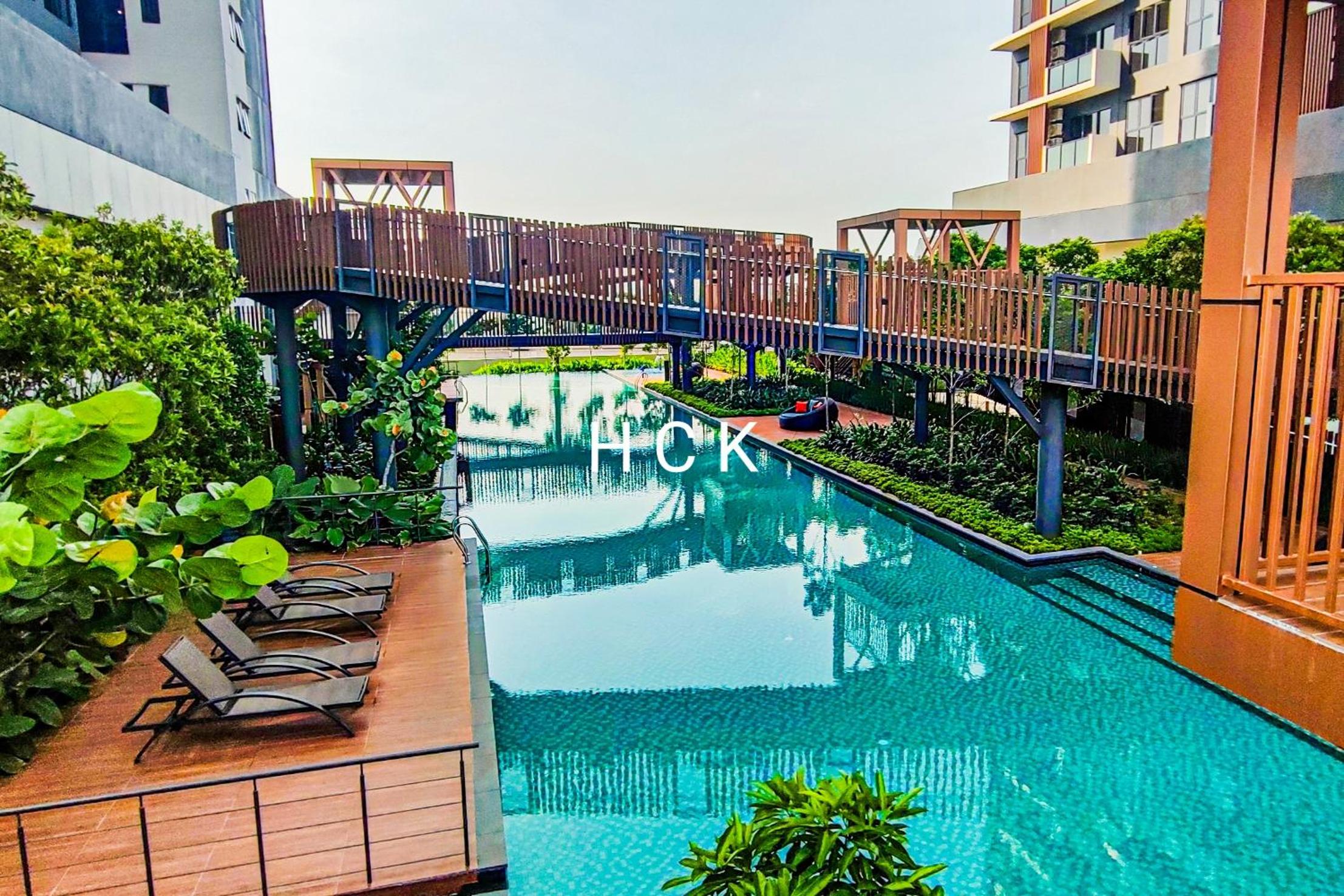 Sky Pool KL at Trion Two by HCK