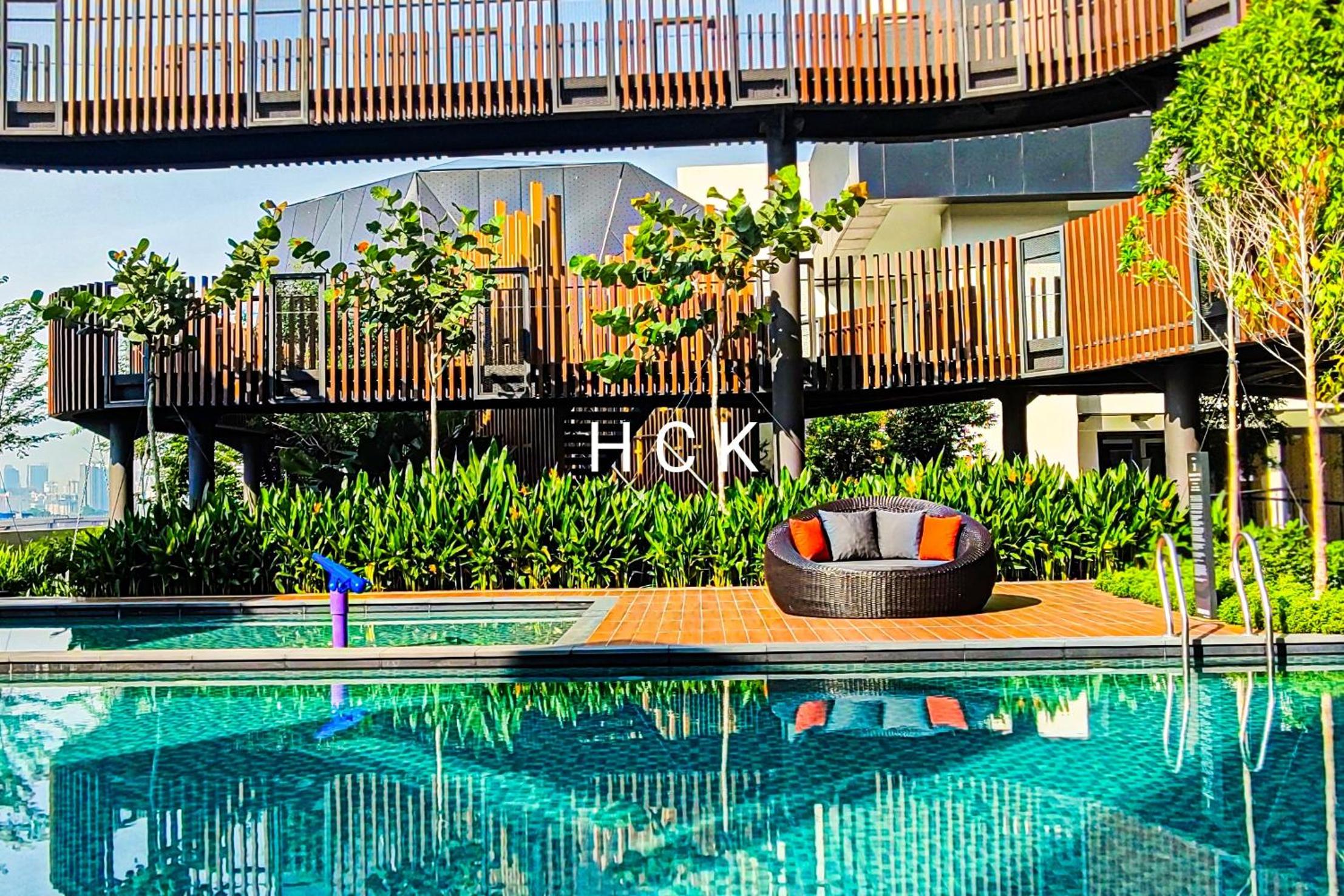 Sky Pool KL at Trion Two by HCK