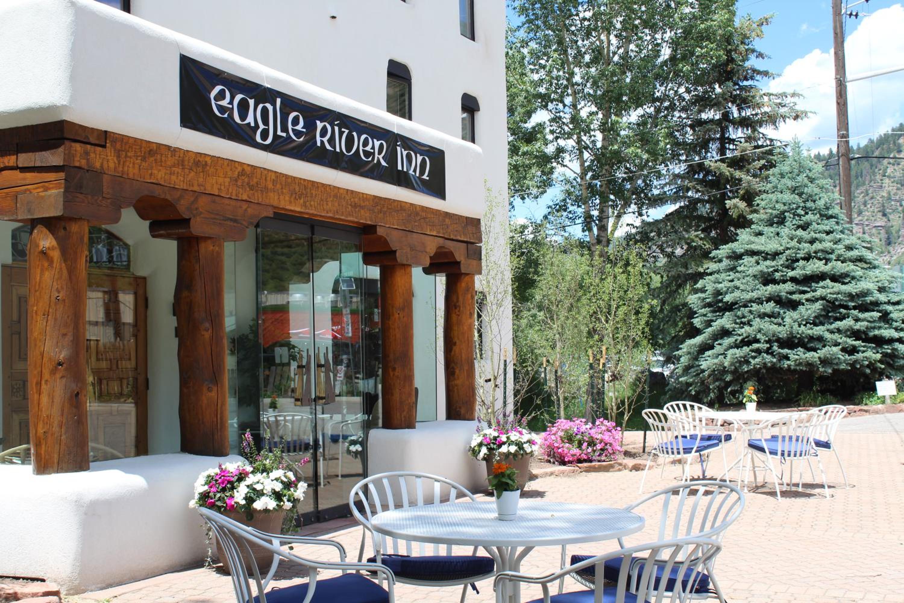 Eagle River Inn view 2