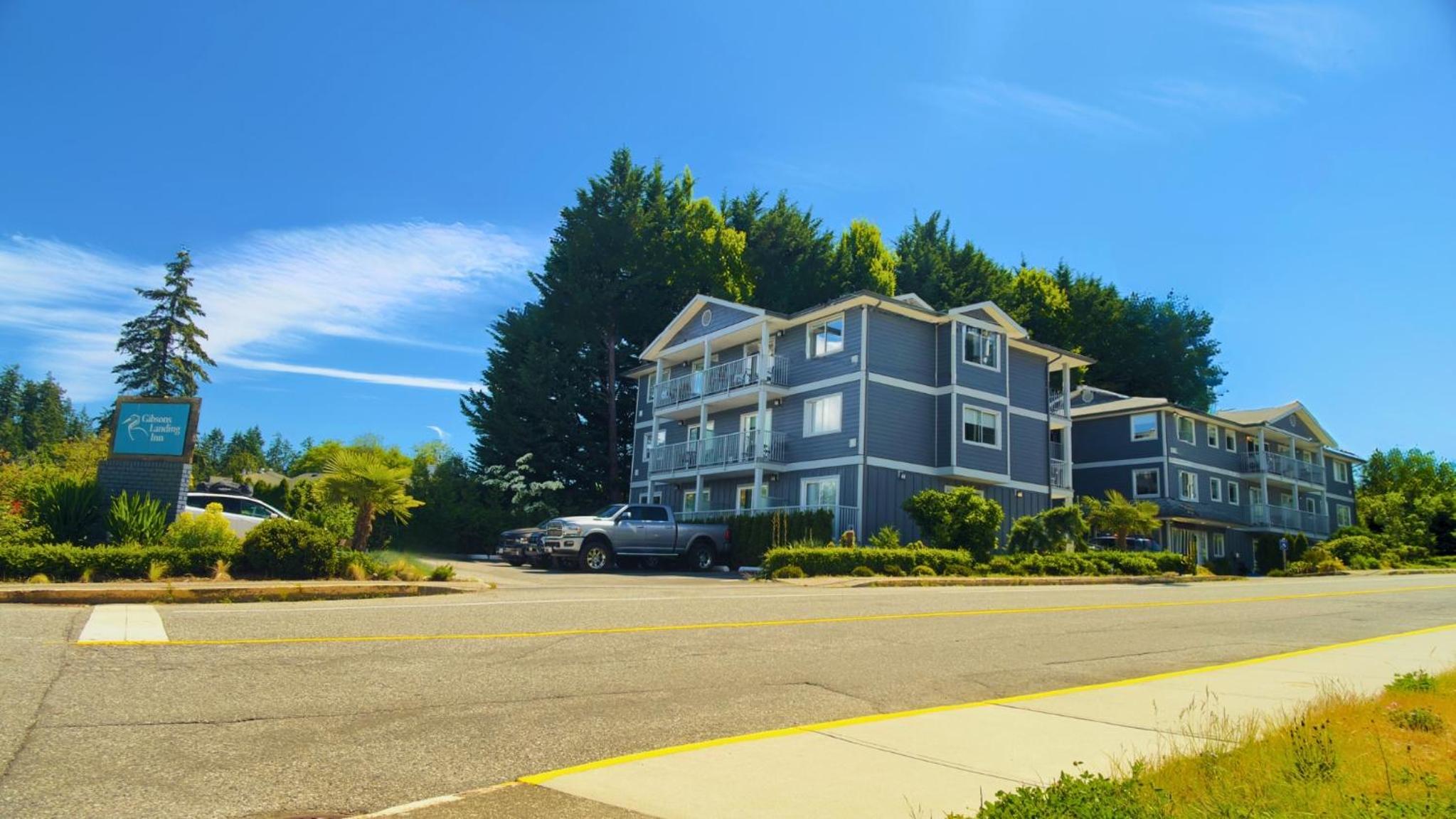 Gibsons Landing Inn