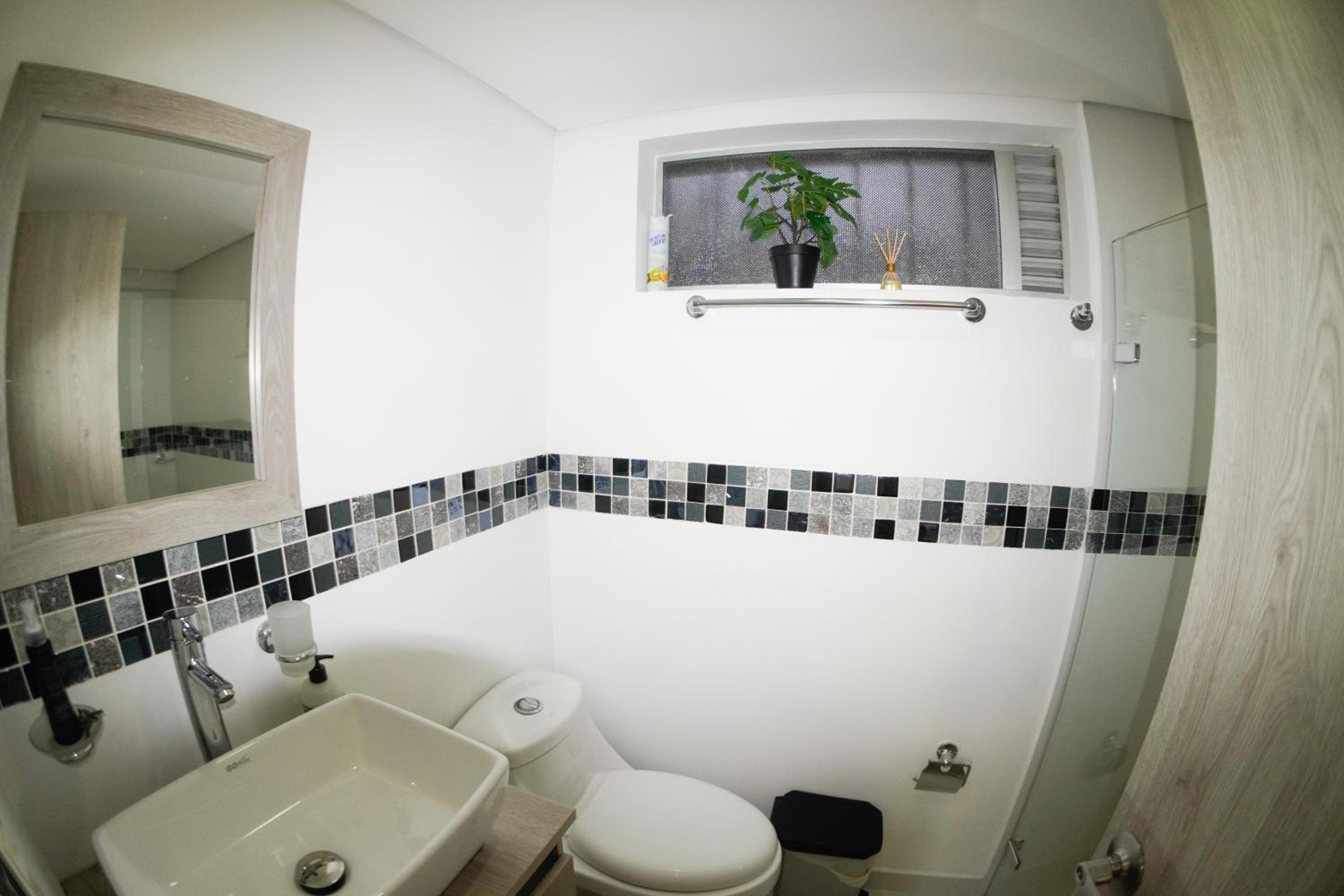 2BR Bright & Cozy - Nature Views & Sounds