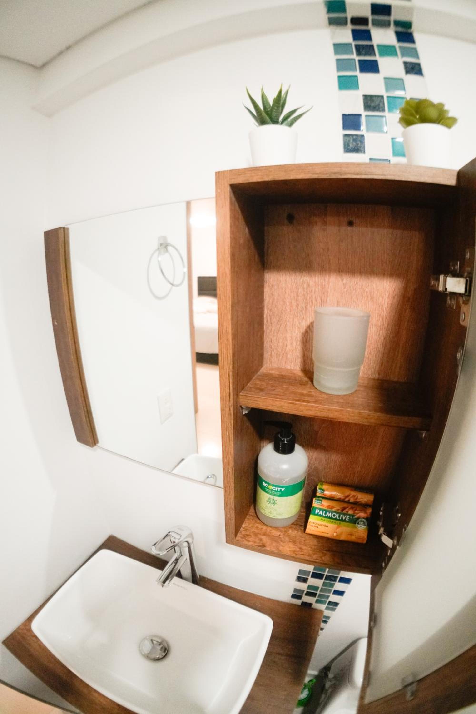 2BR Bright & Cozy - Nature Views & Sounds