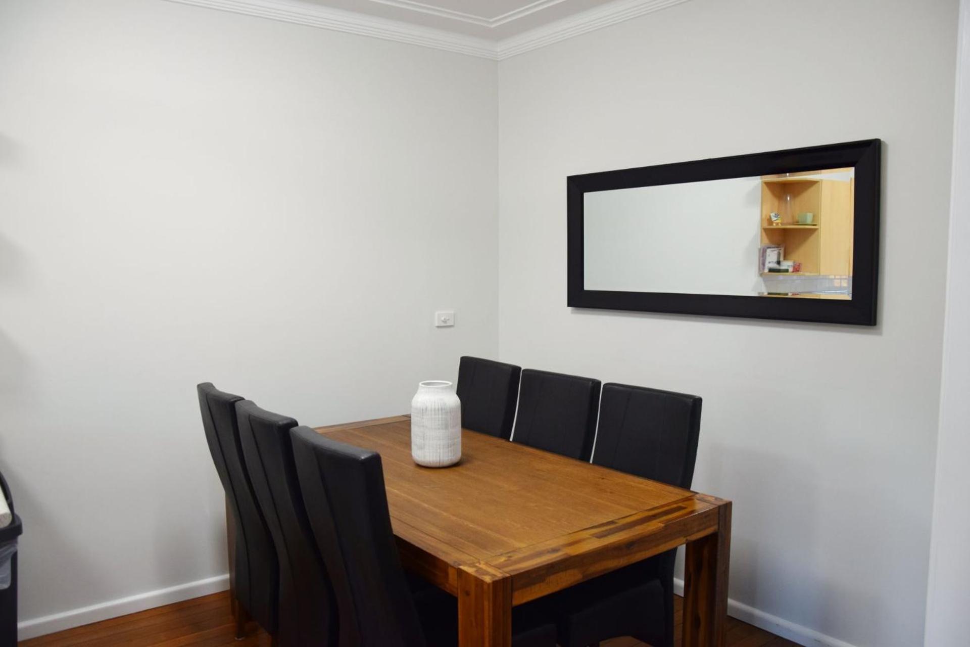 Beach House 24 Gregory Street - Bring your own linen