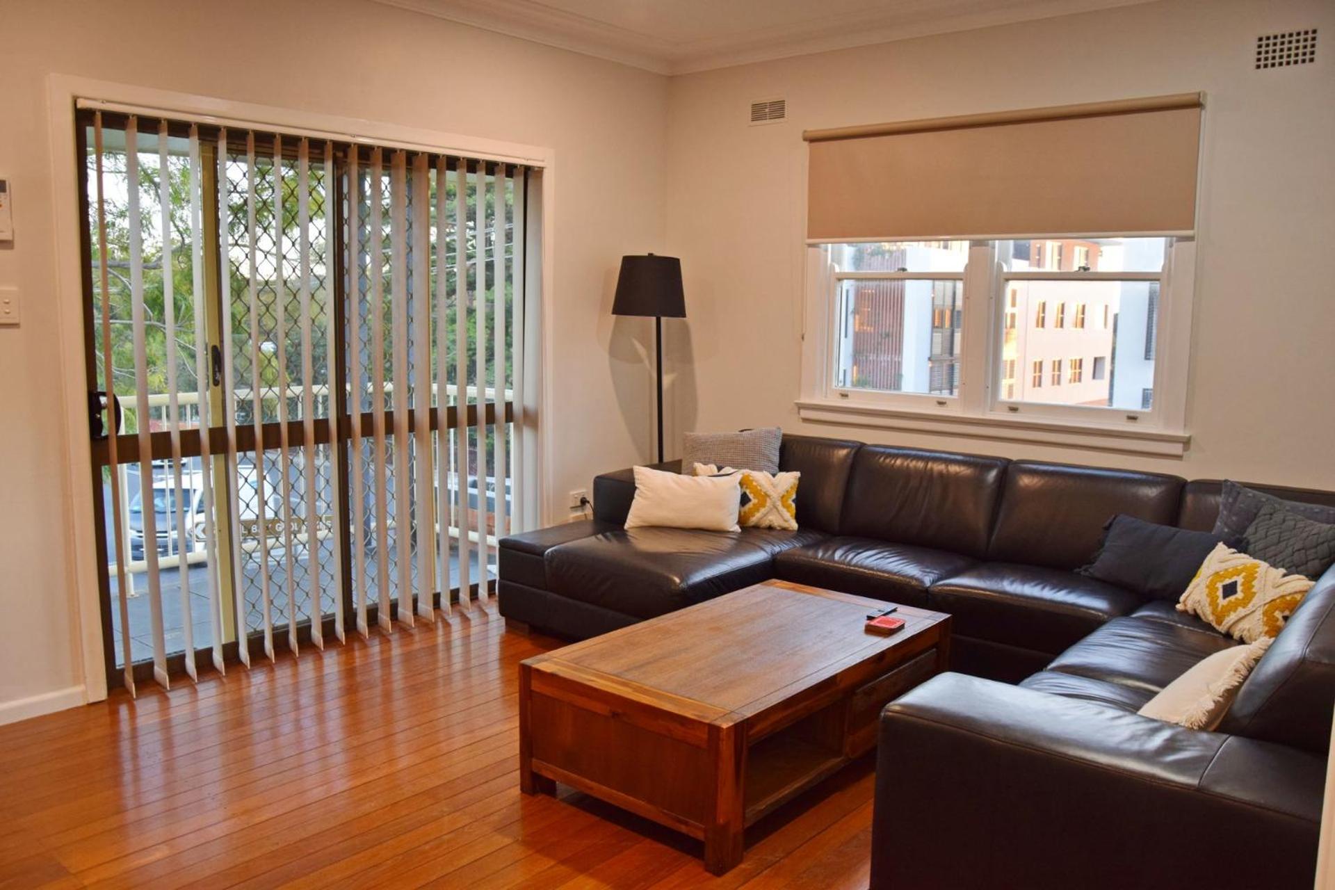 Beach House 24 Gregory Street - Bring your own linen