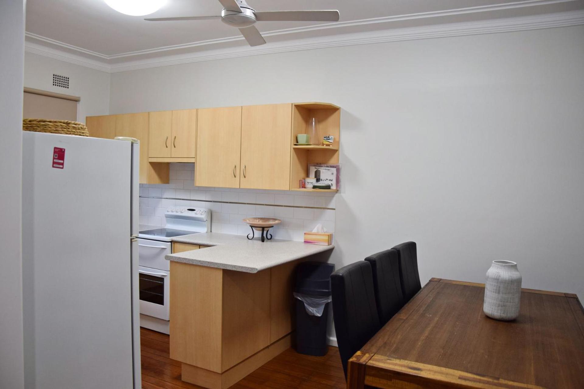Beach House 24 Gregory Street - Bring your own linen