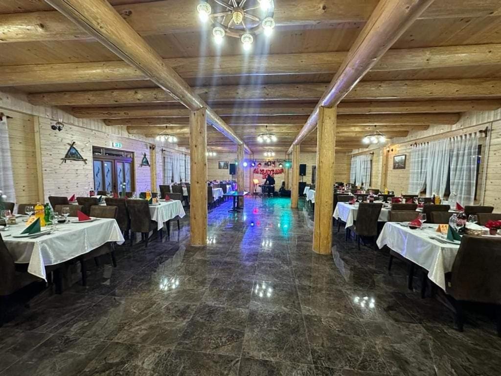 Pensiunea Vânătorul view 4