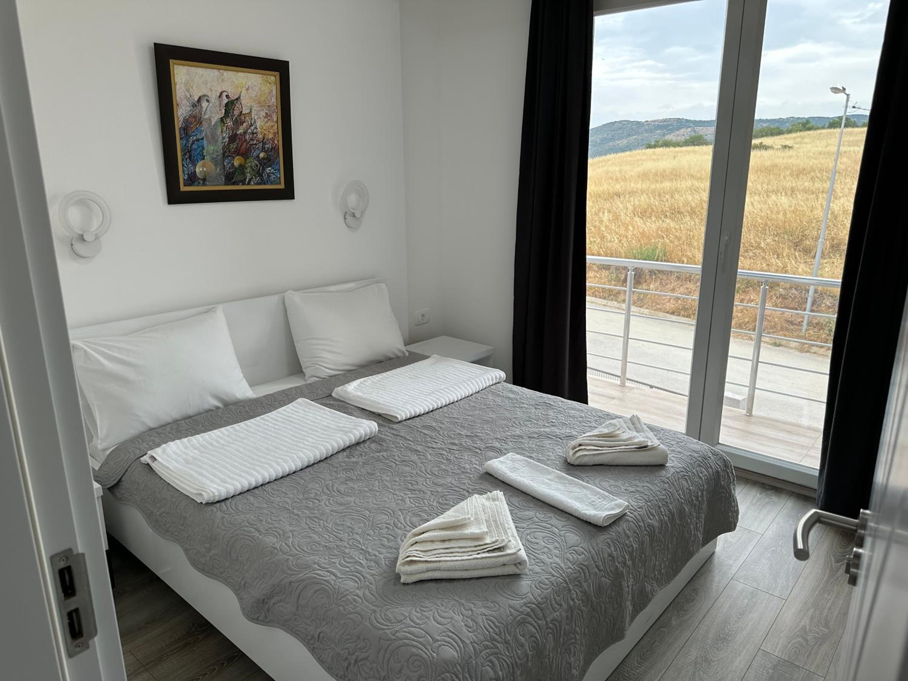 Vesna Lake Apartments