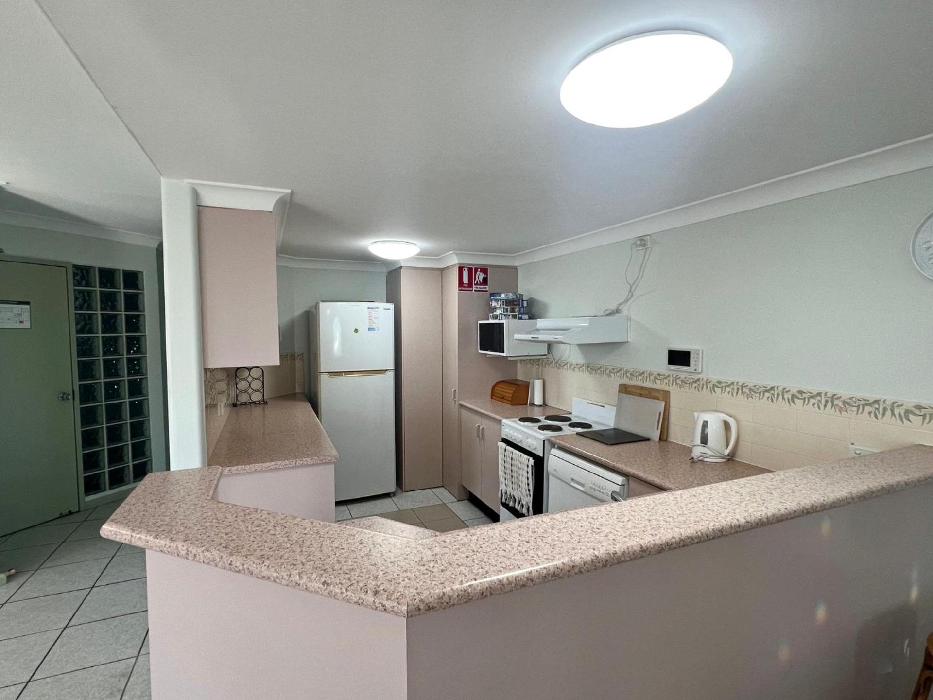 Beachview Apartment 1 - Bring your own linen view 5