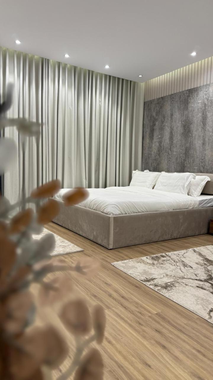 SAS Residence