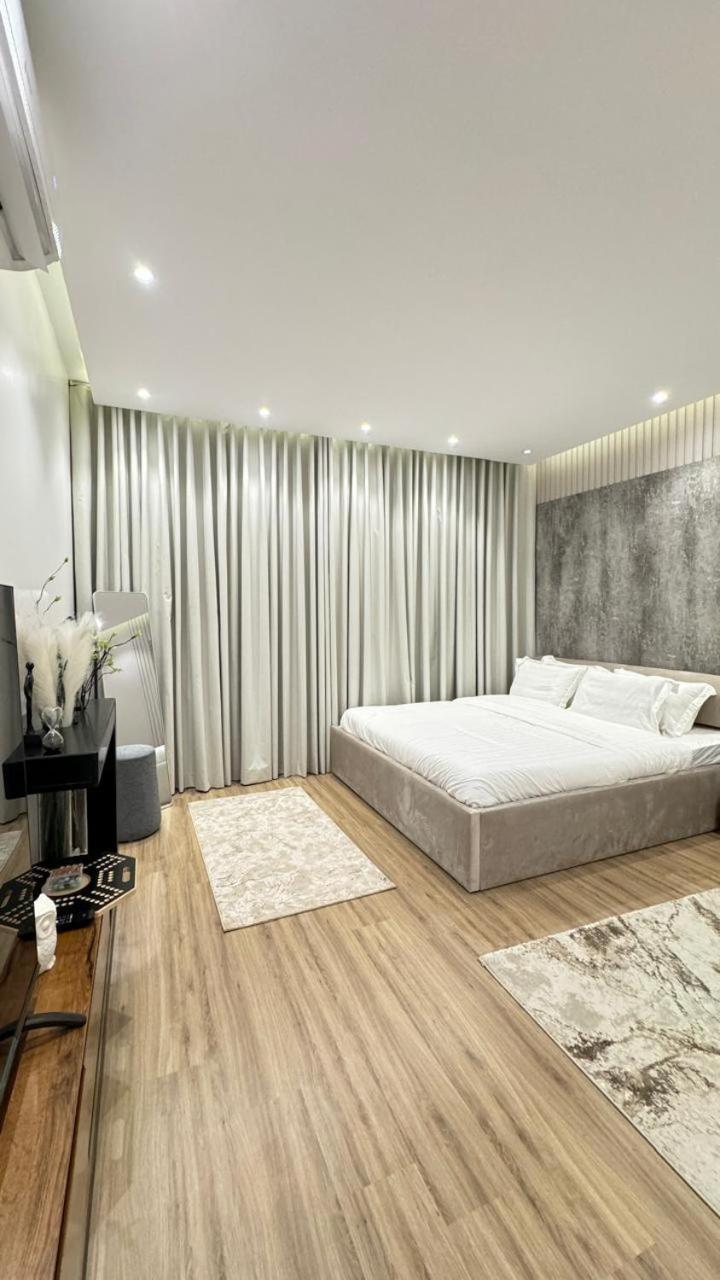 SAS Residence