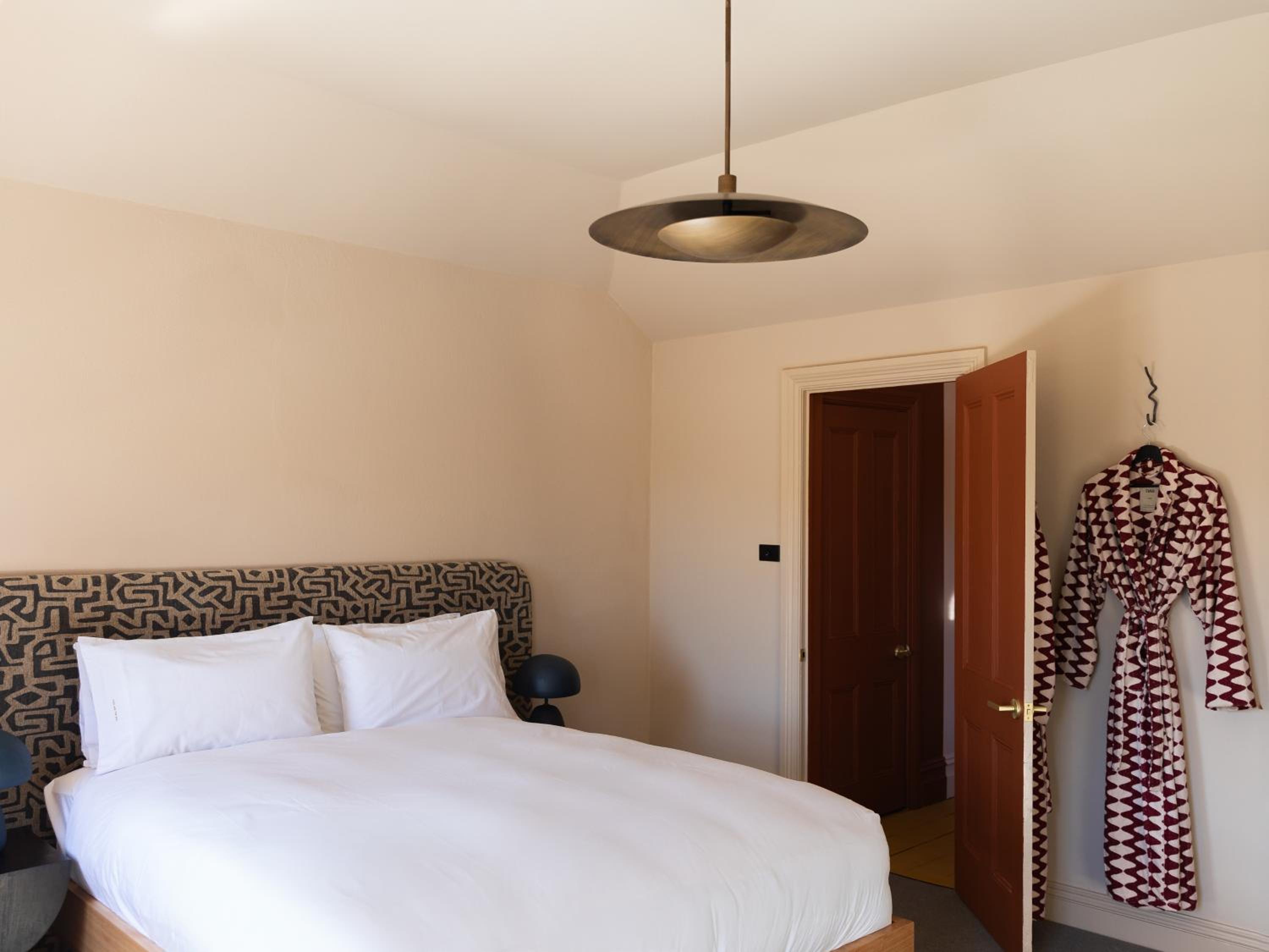 House of Sol - Experience Cosmic Luxury