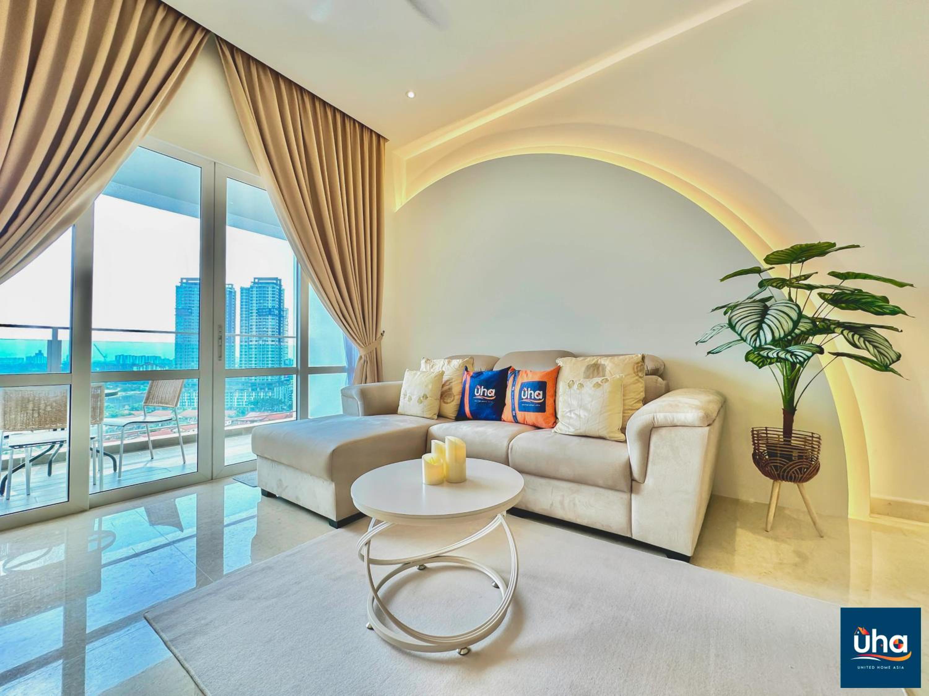 TriTower Residence By RR JBcity