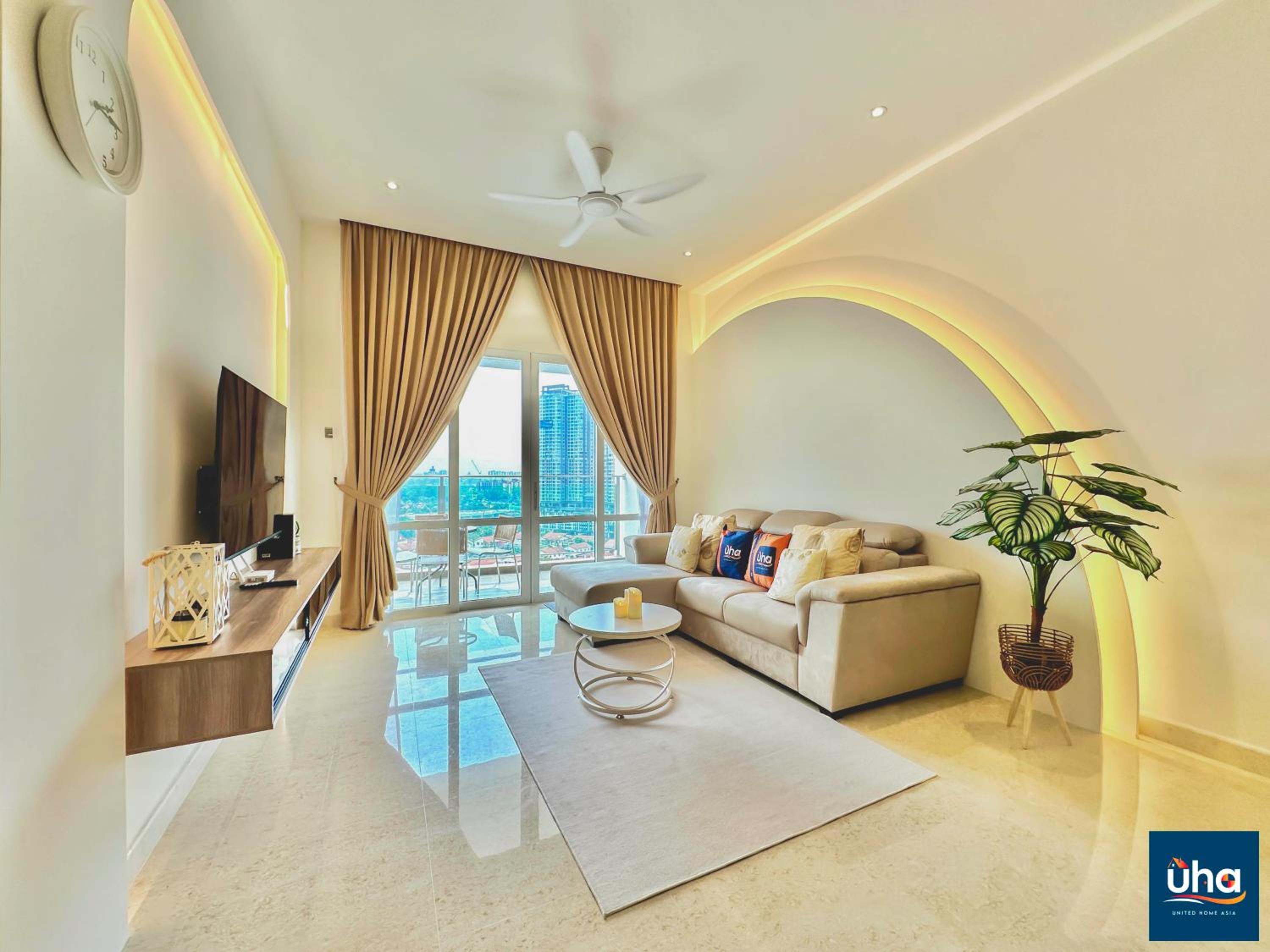 TriTower Residence By RR JBcity