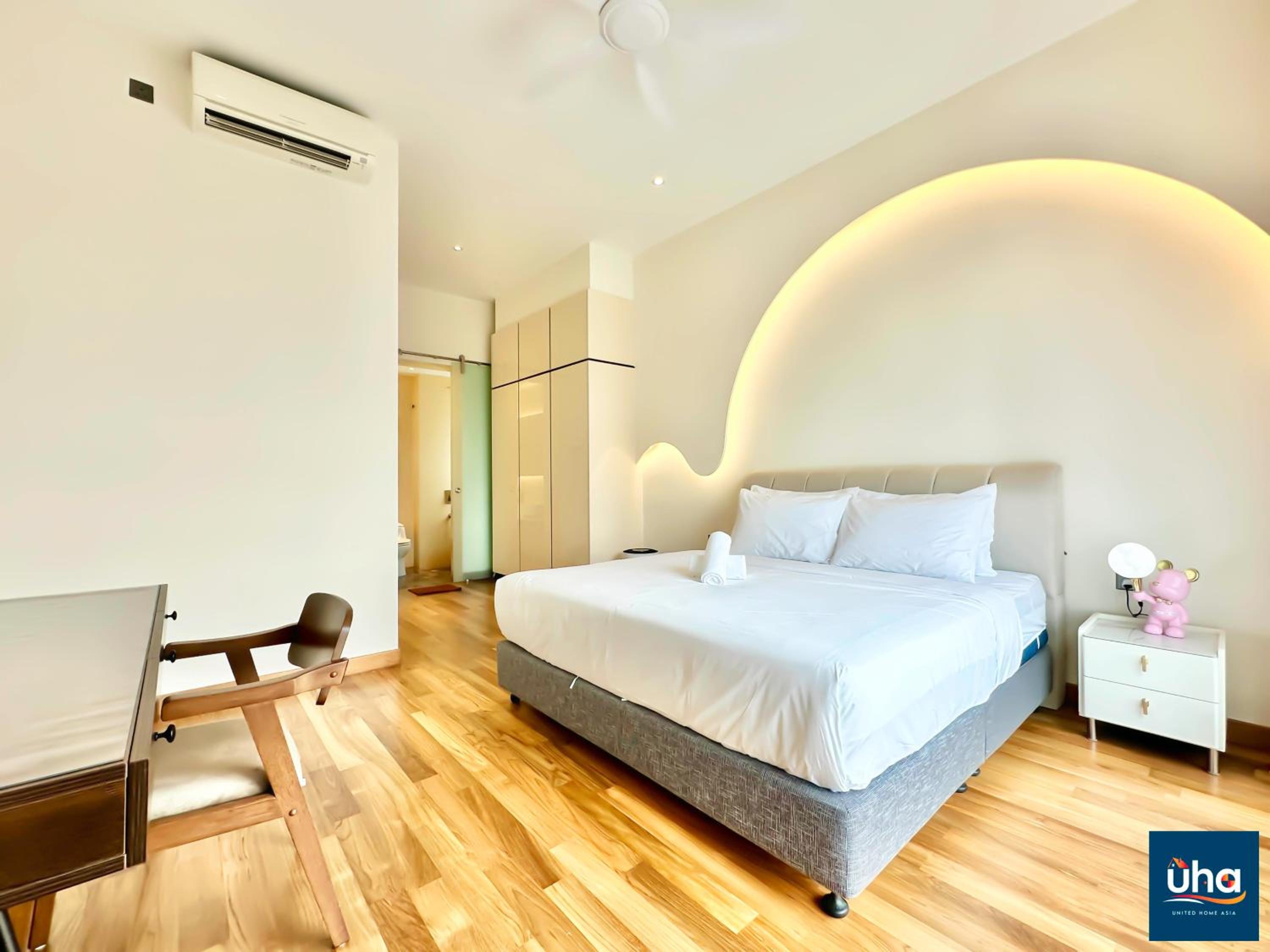 TriTower Residence By RR JBcity