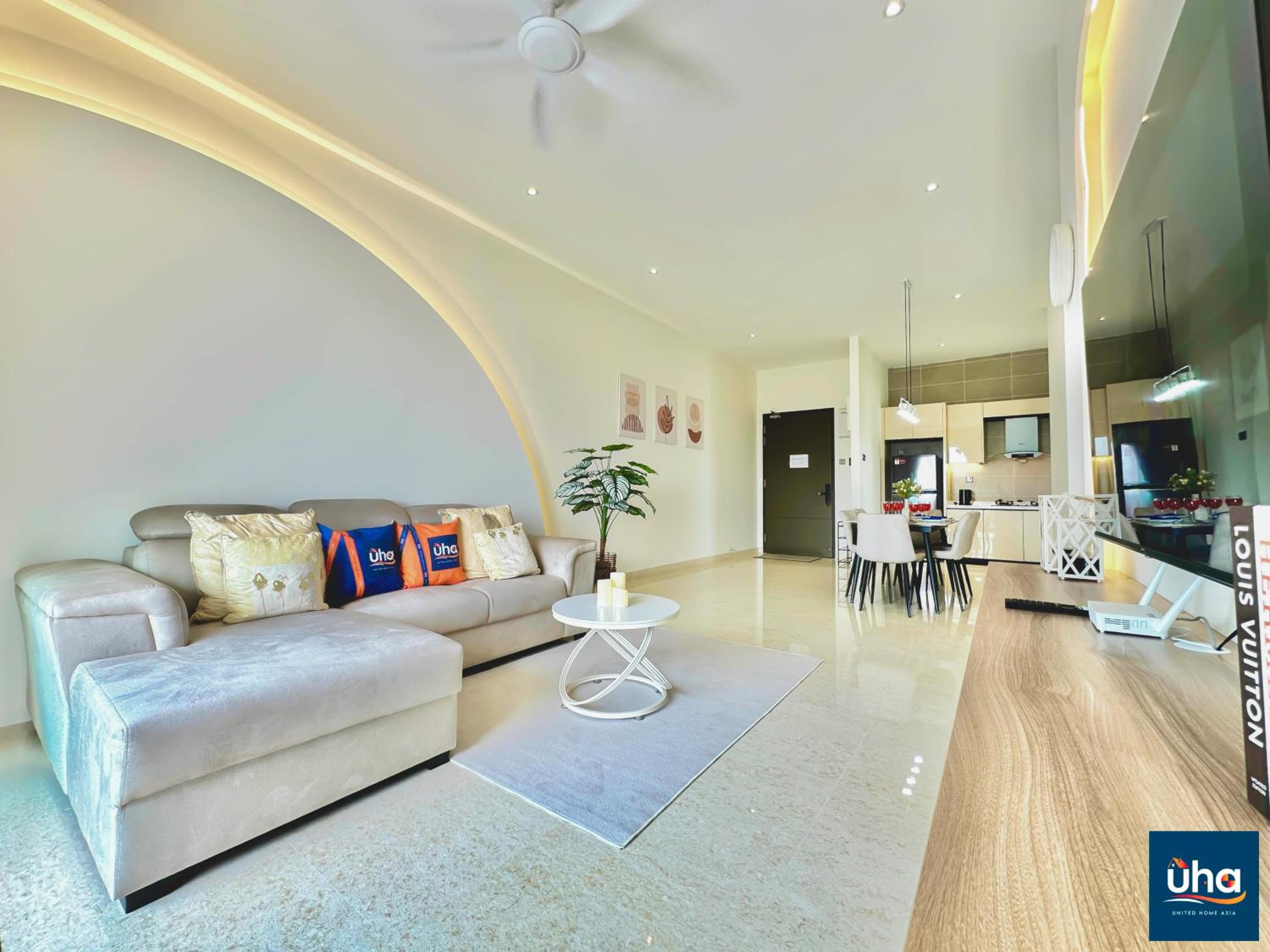 TriTower Residence By RR JBcity