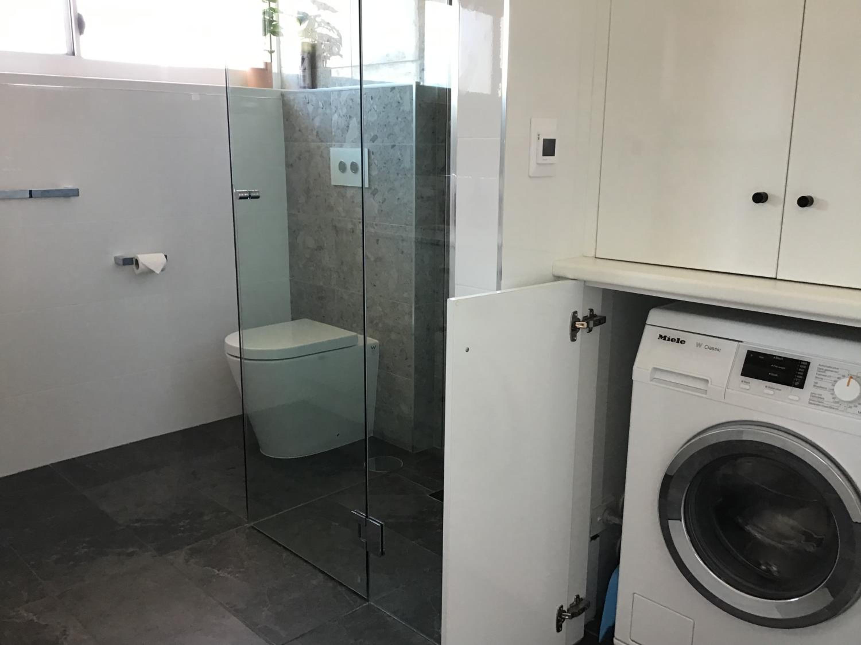 1 BR Oceanview - Glenelg South