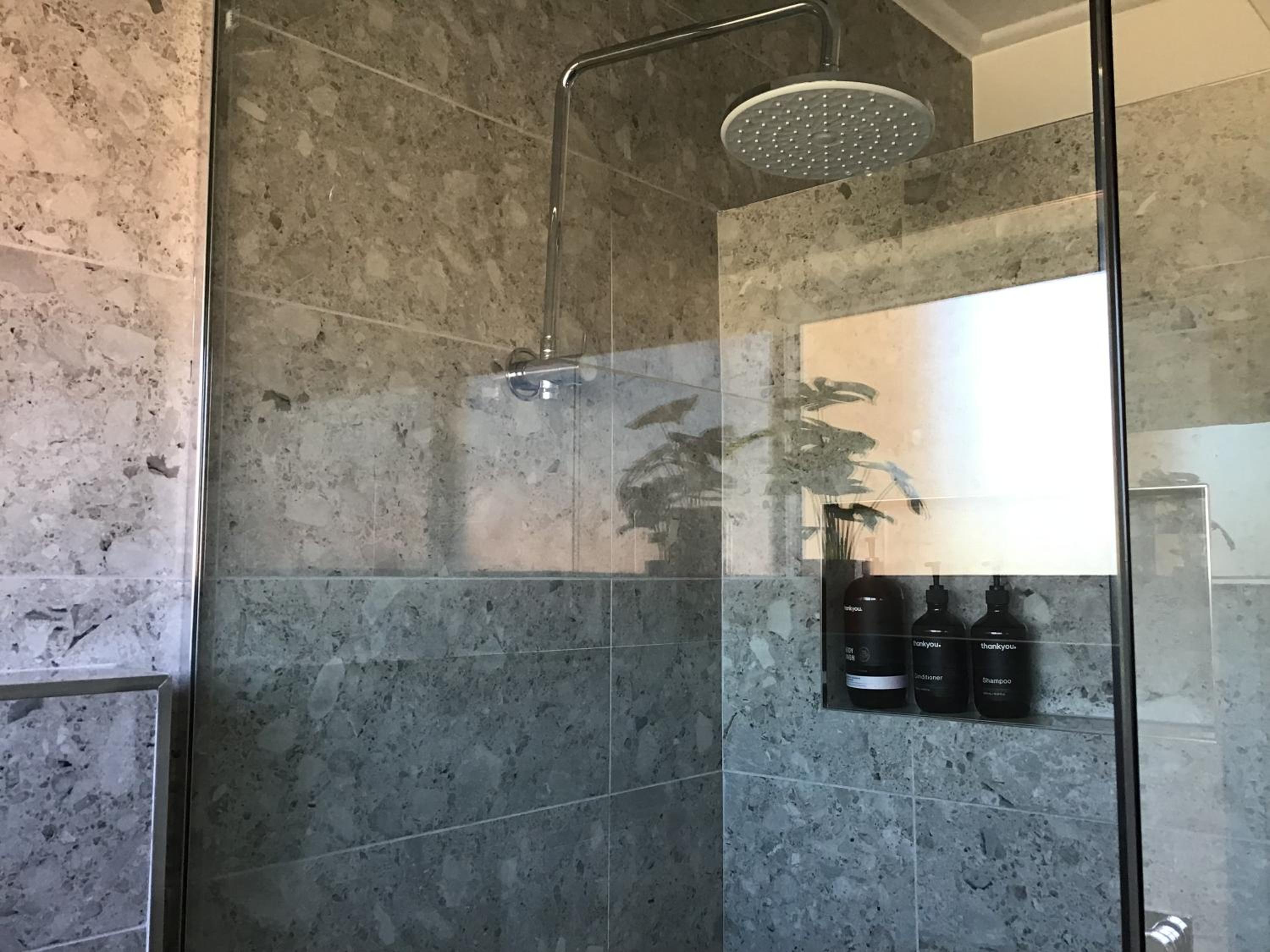 1 BR Oceanview - Glenelg South