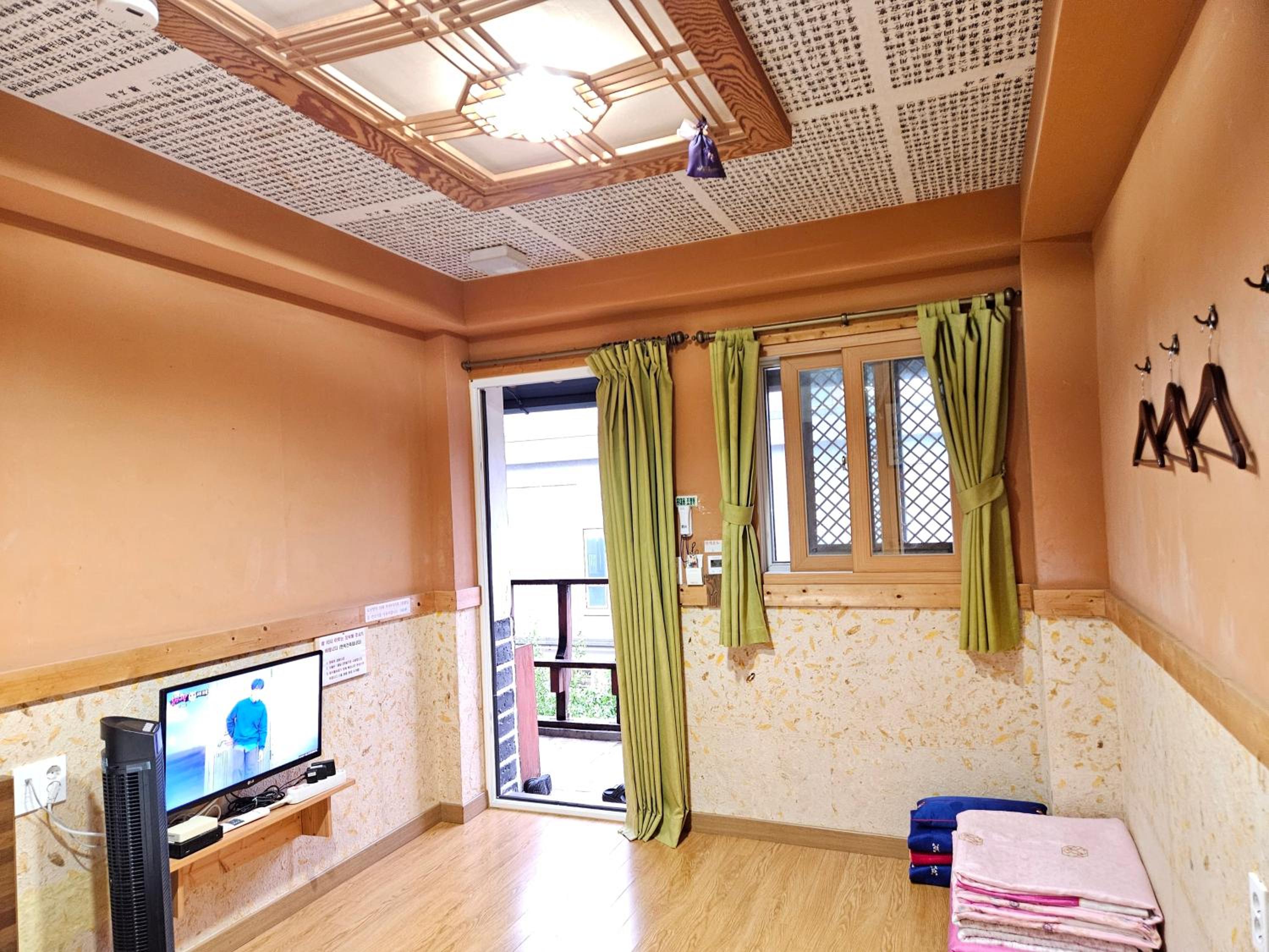 Ddlanchae Guesthouse - New Tower