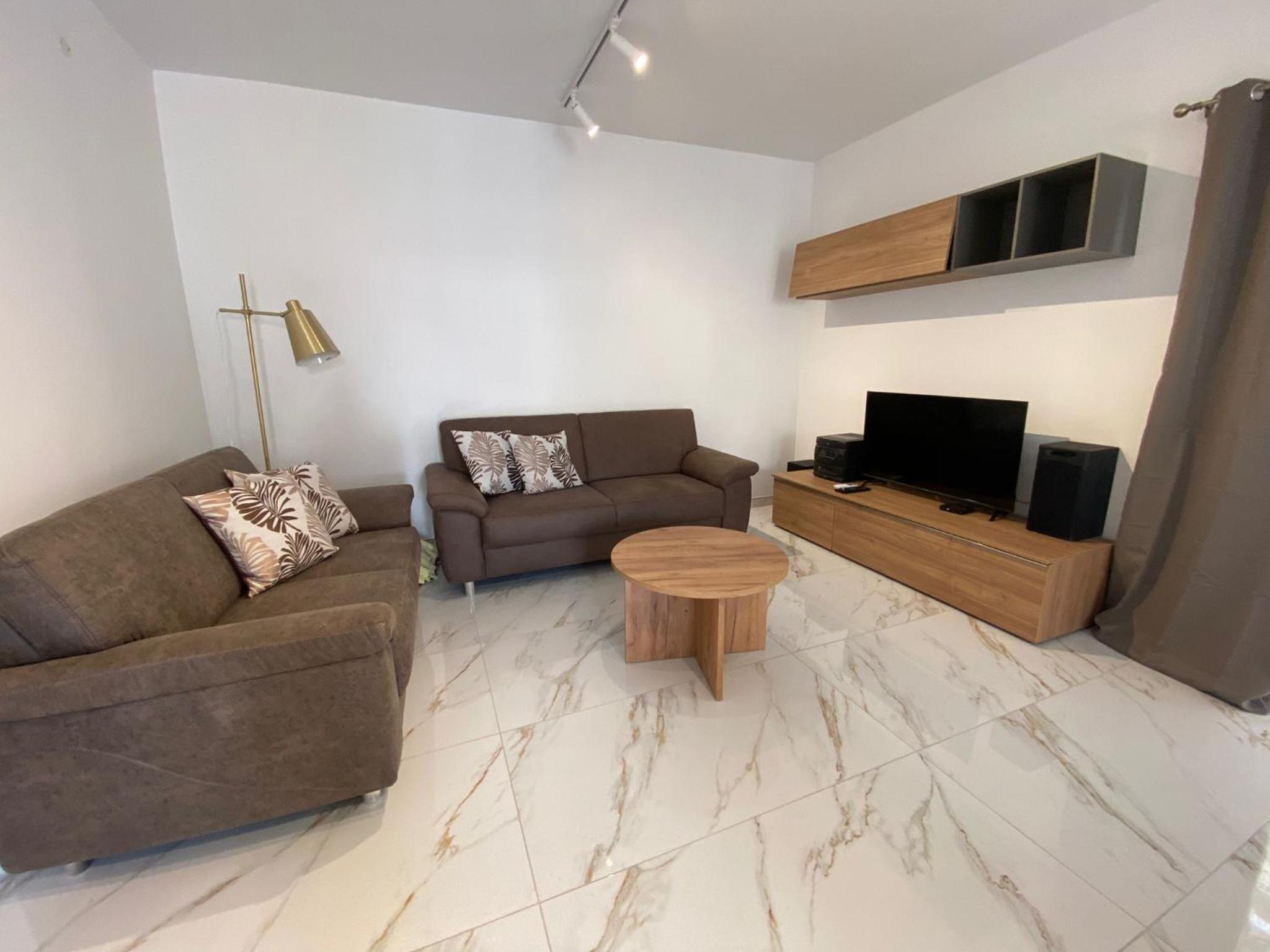 St Julians Apt Close to Beach photo 5