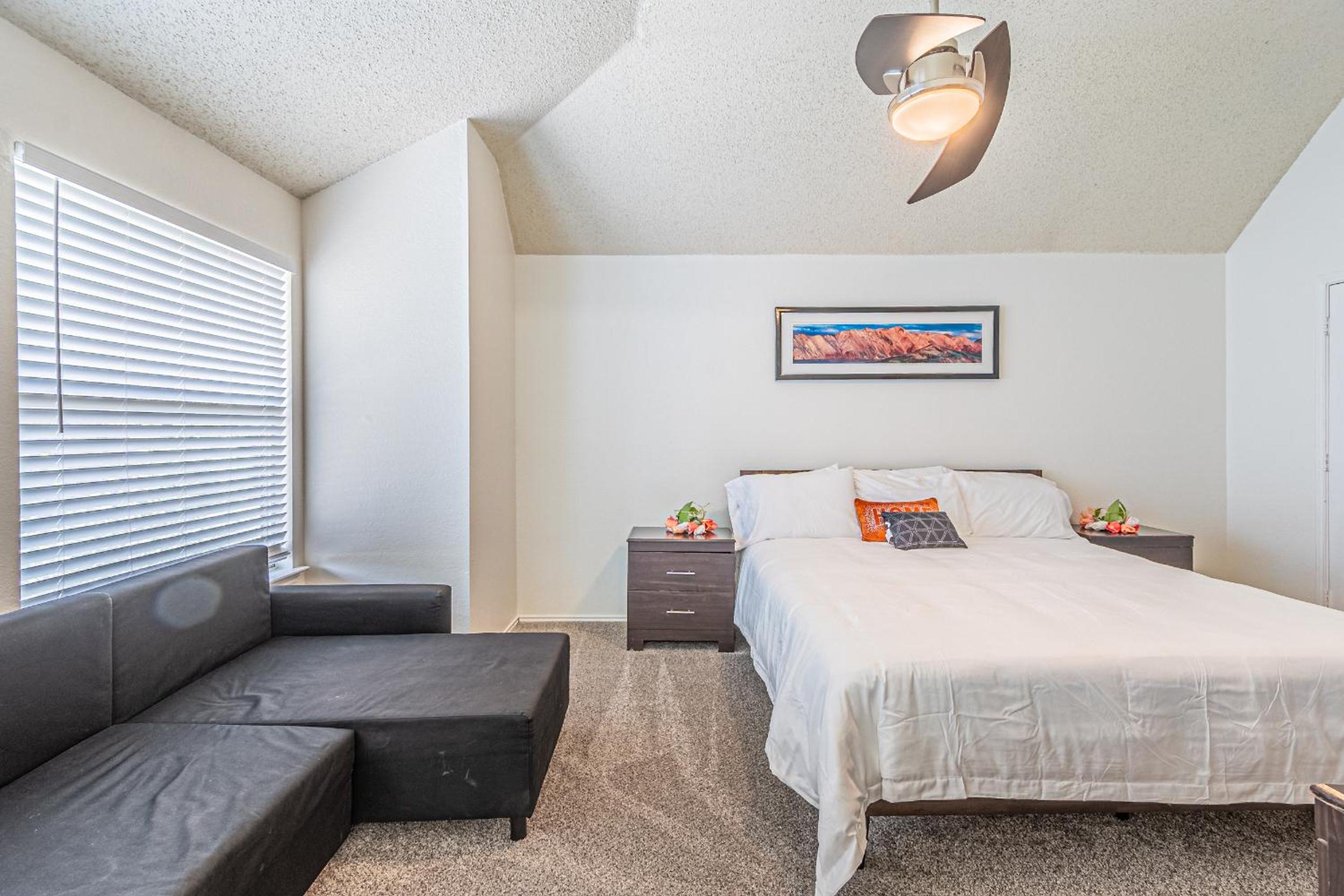 Frisco Retreat by The Star & Toyota Stadium! view 3