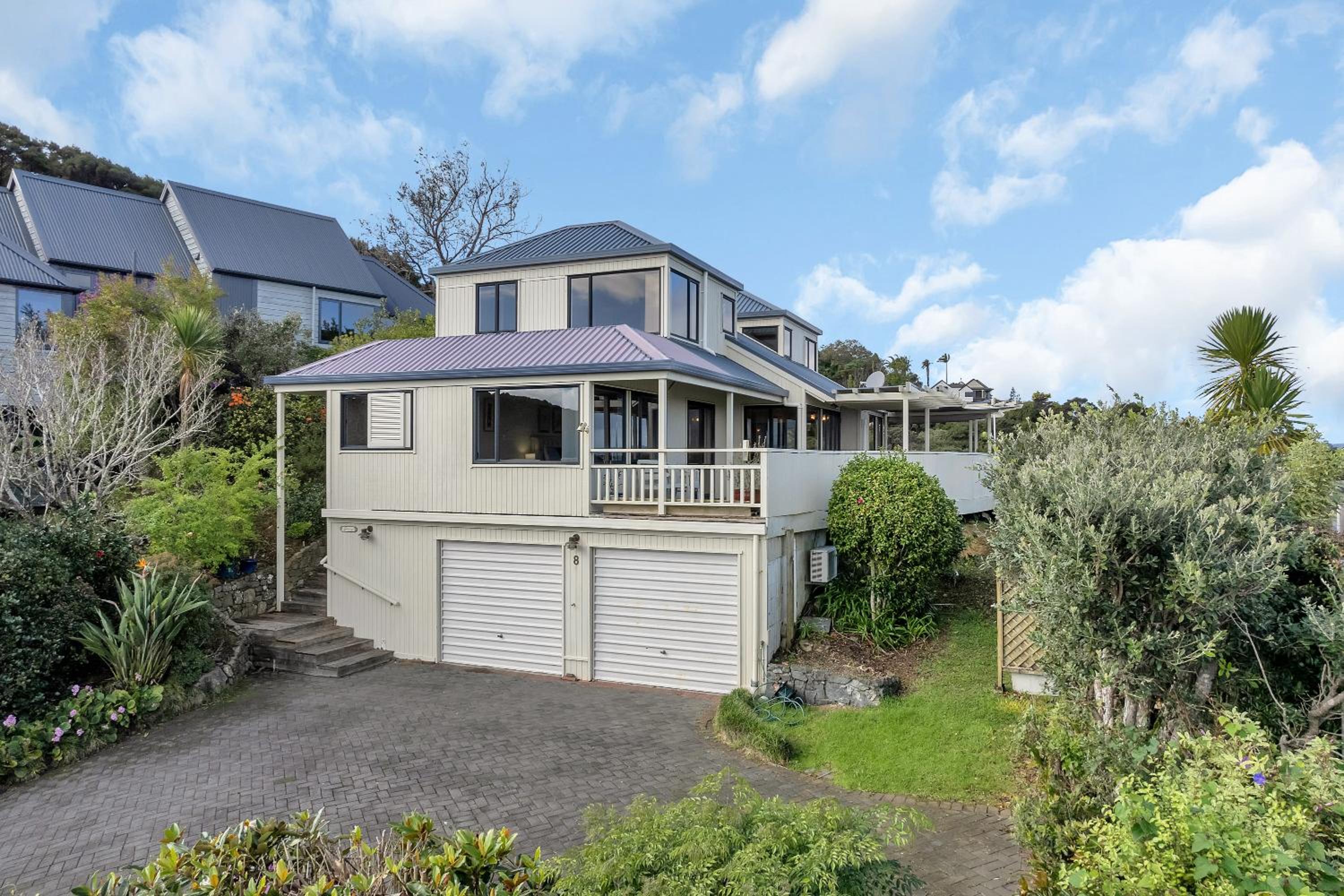 Greenways - Russell Holiday Home