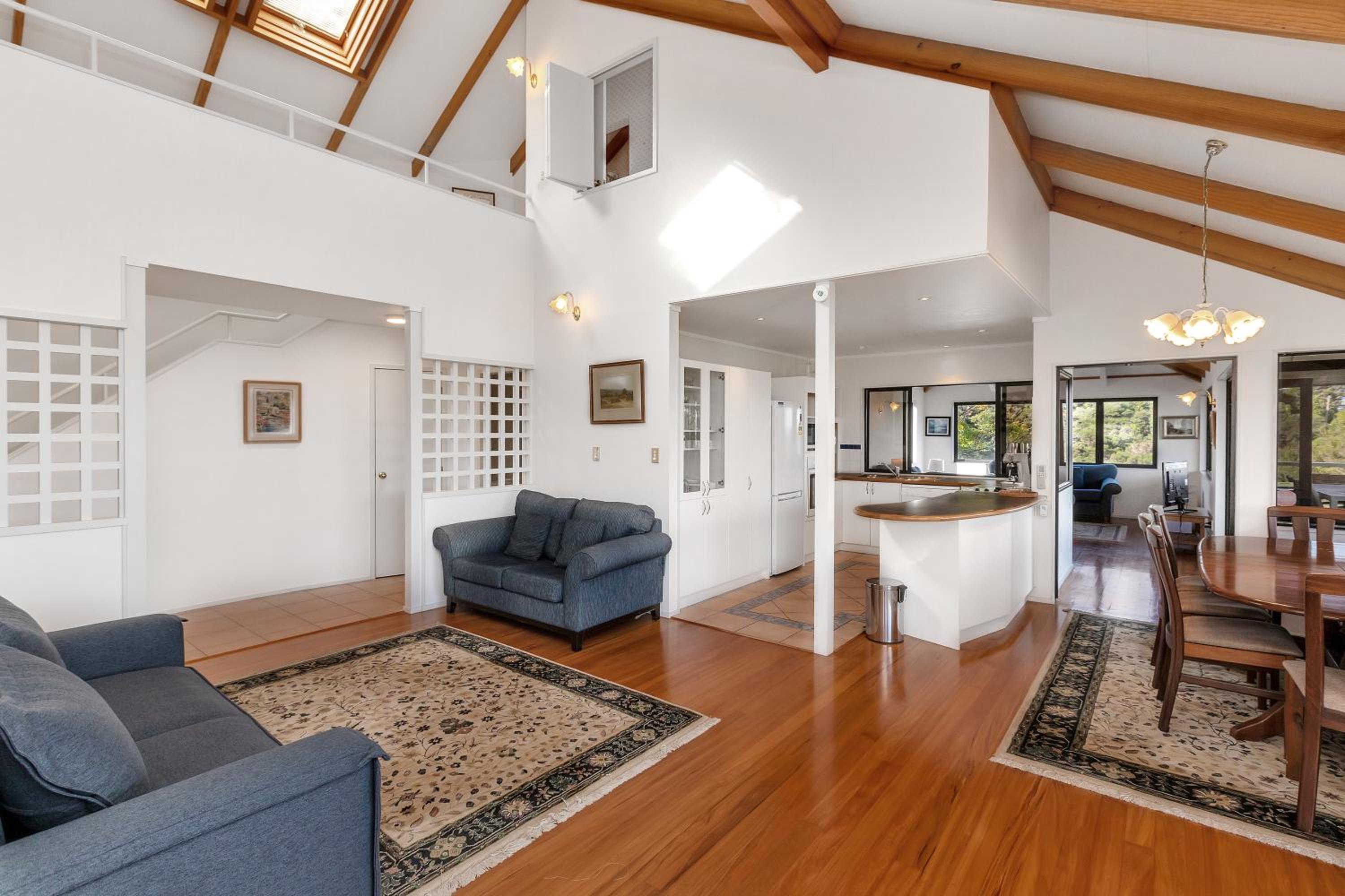 Greenways - Russell Holiday Home