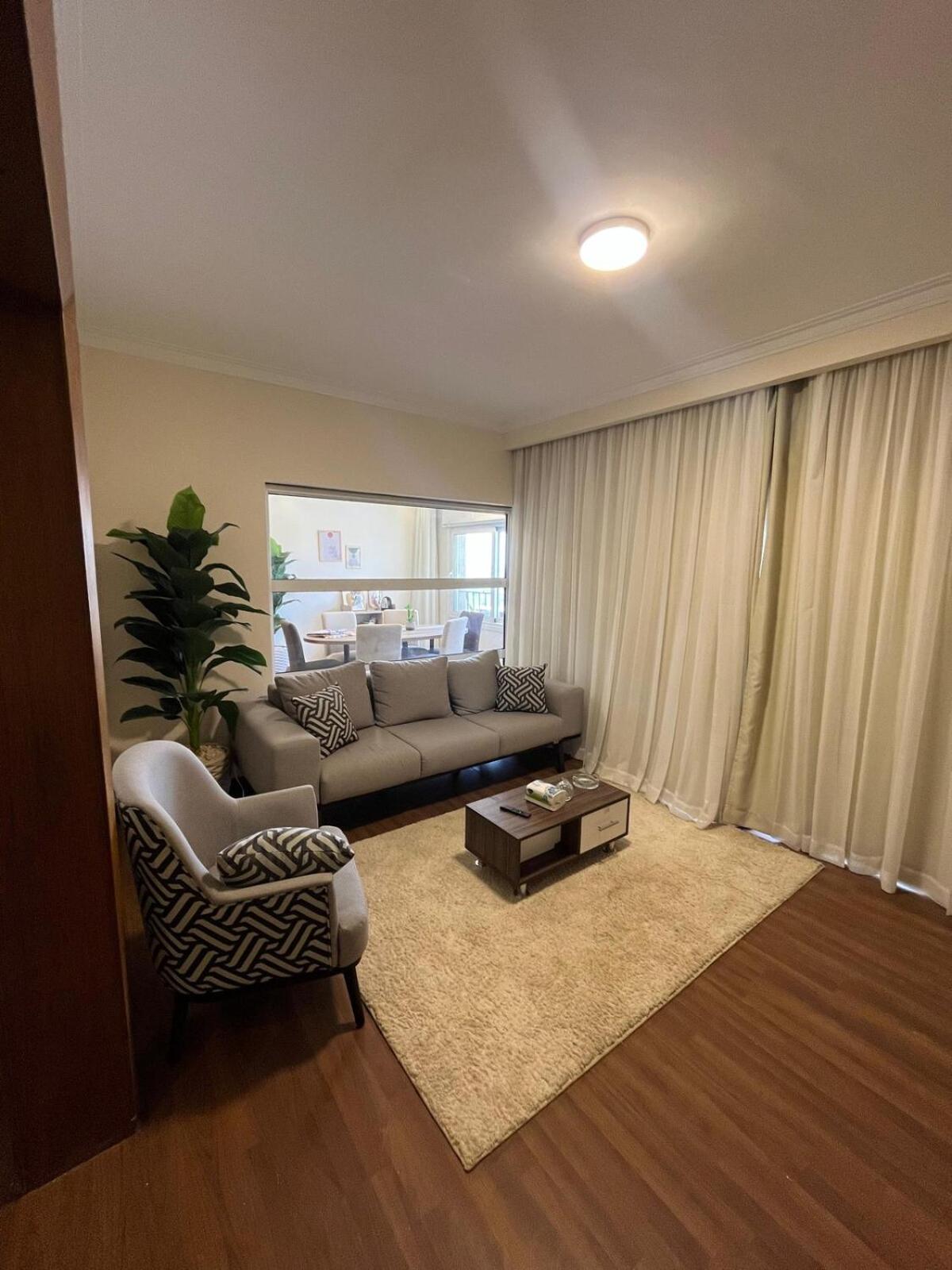 Condo Nile view modern