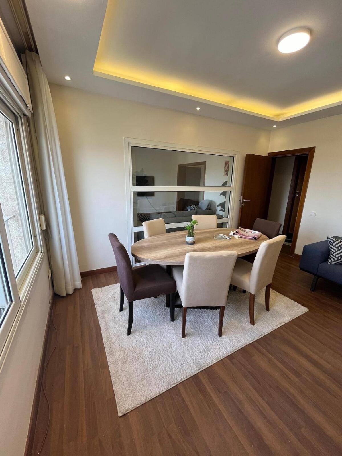 Condo Nile view modern