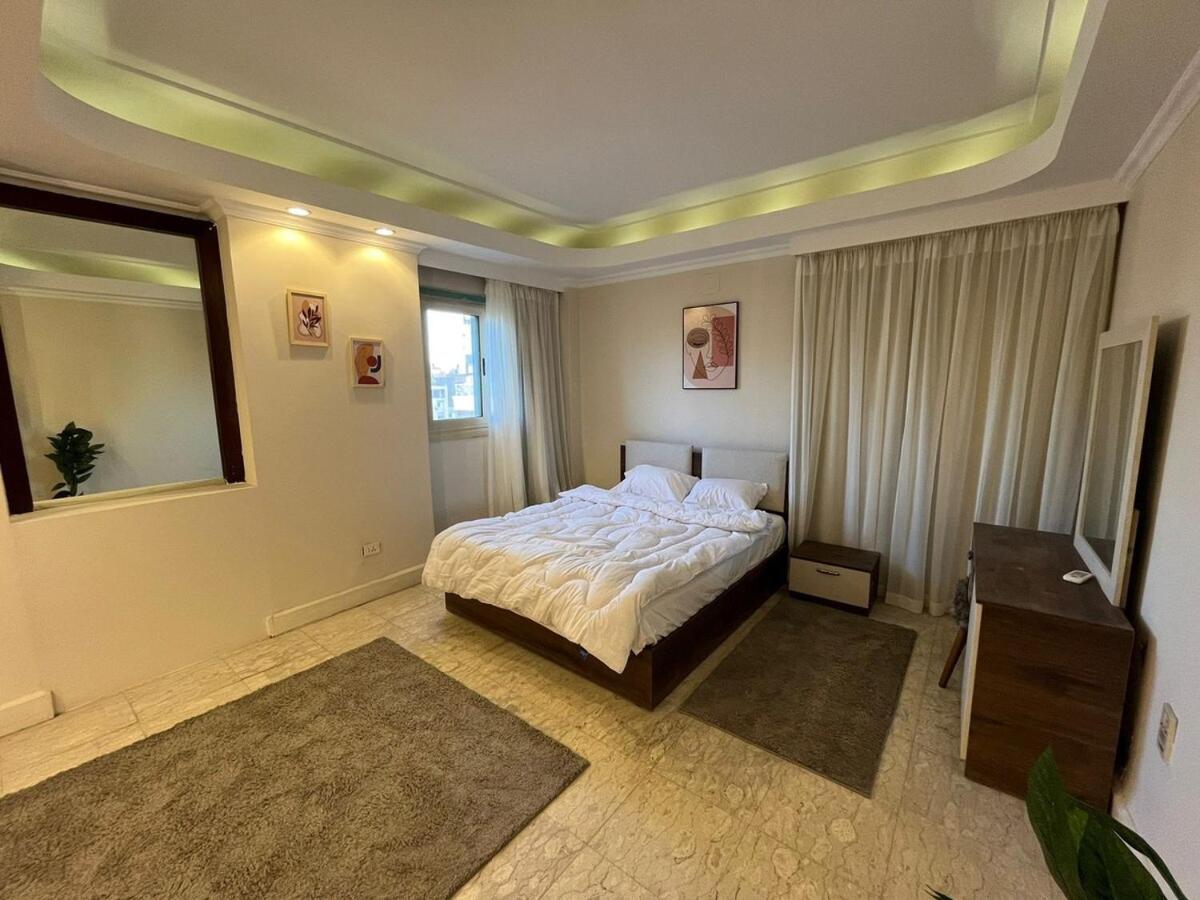 Royal Nile view 4BR