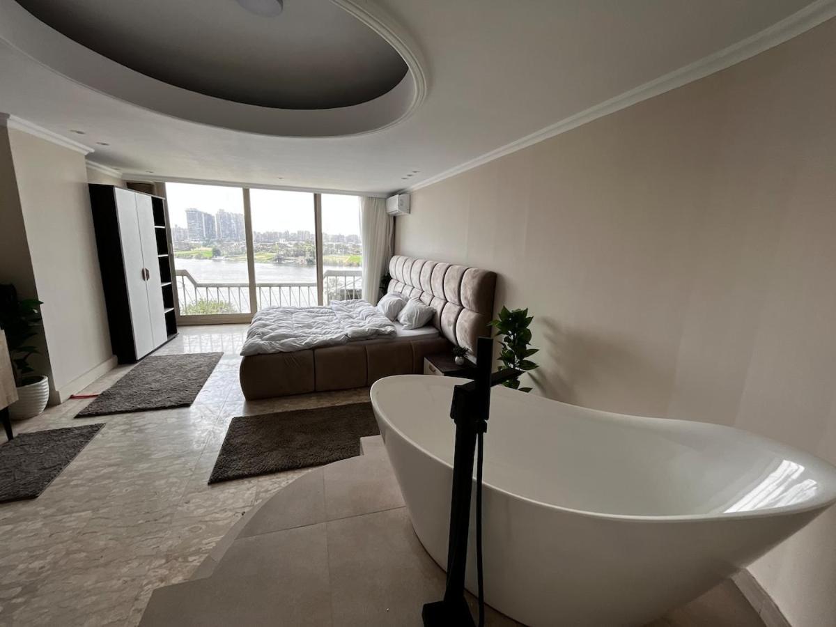 Royal Nile view 4BR