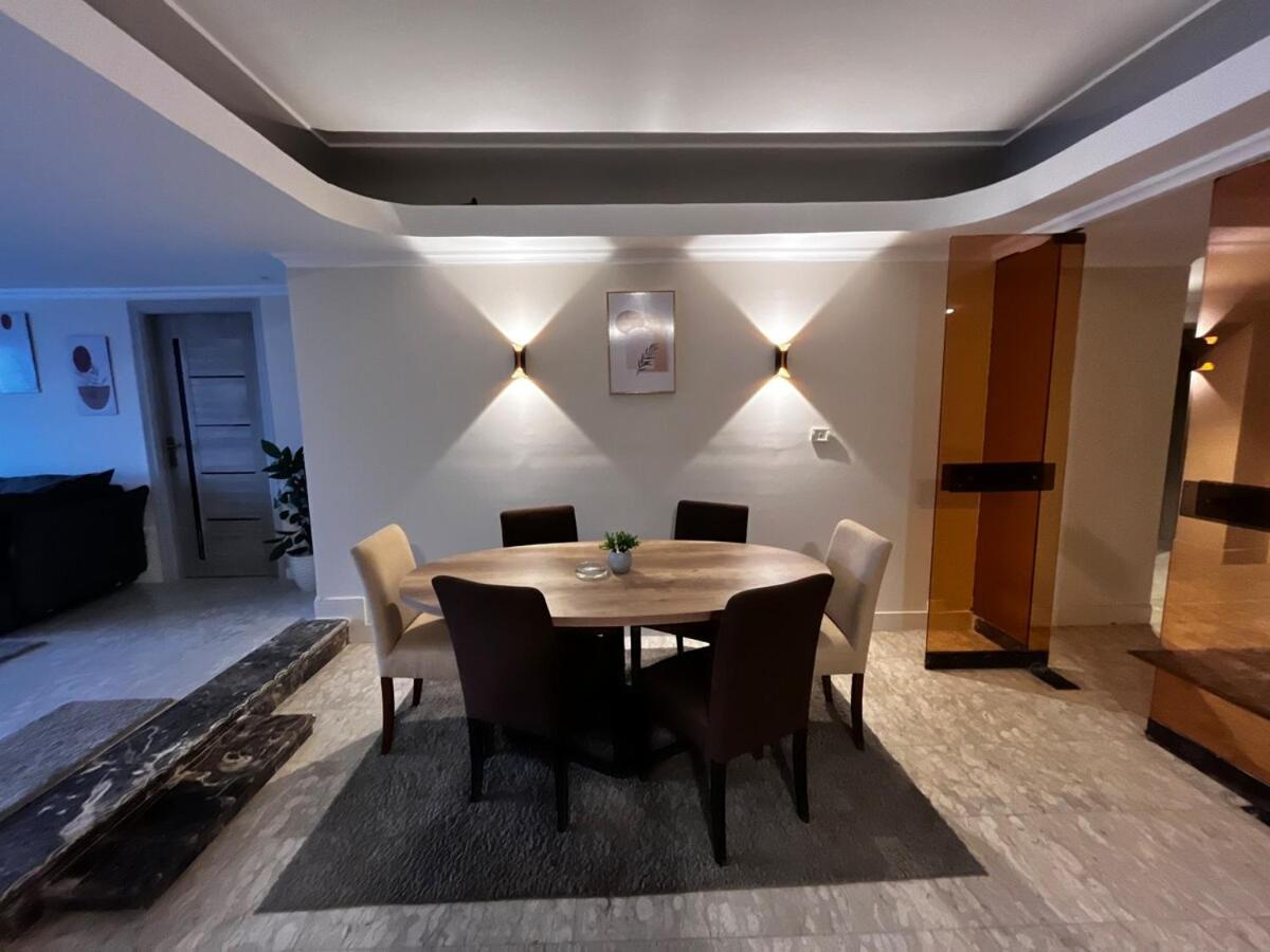 Royal Nile view 4BR