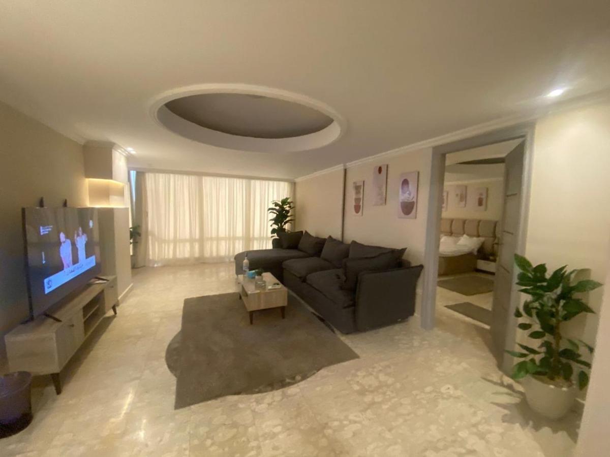 Royal Nile view 4BR